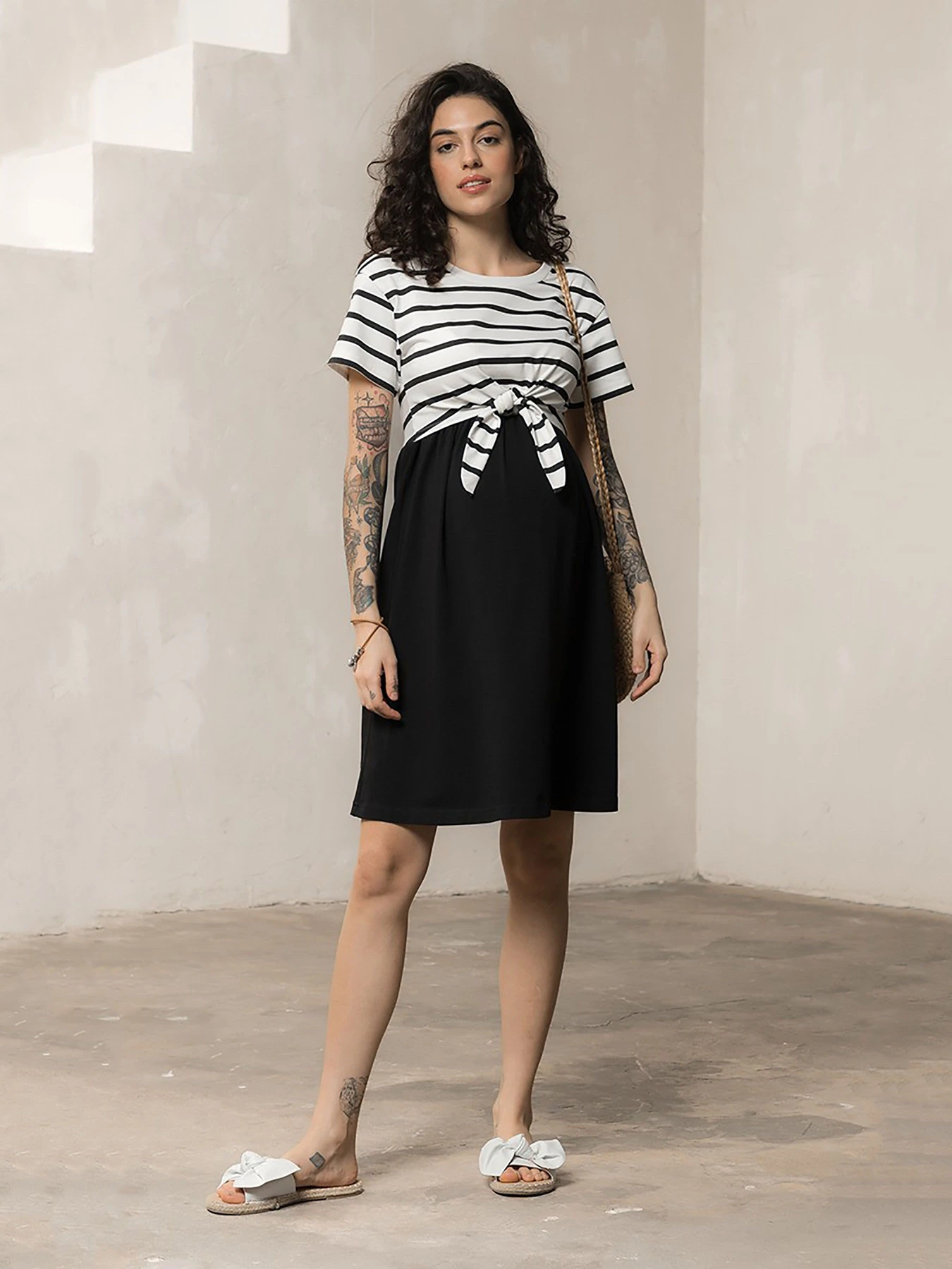 Сукні Yula mama Becky модель BeckyDR-24.031BlackYLMMDR Сукні Yula mama Becky модель BeckyDR-24.031BlackYLMMDR Фото