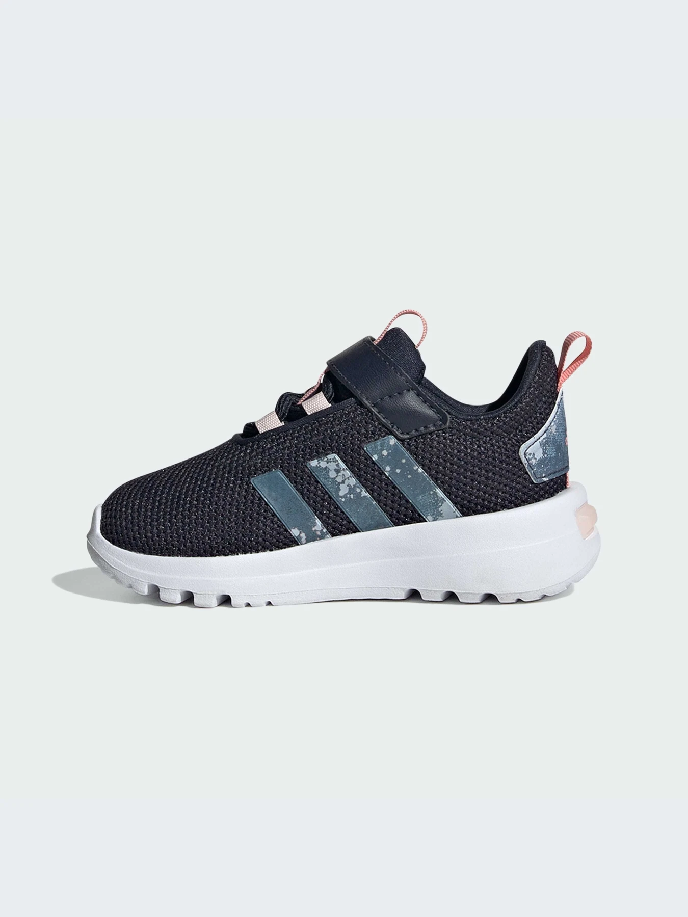 Кросівки Adidas Racer модель IE6418 Кросівки Adidas Racer модель IE6418 Фото