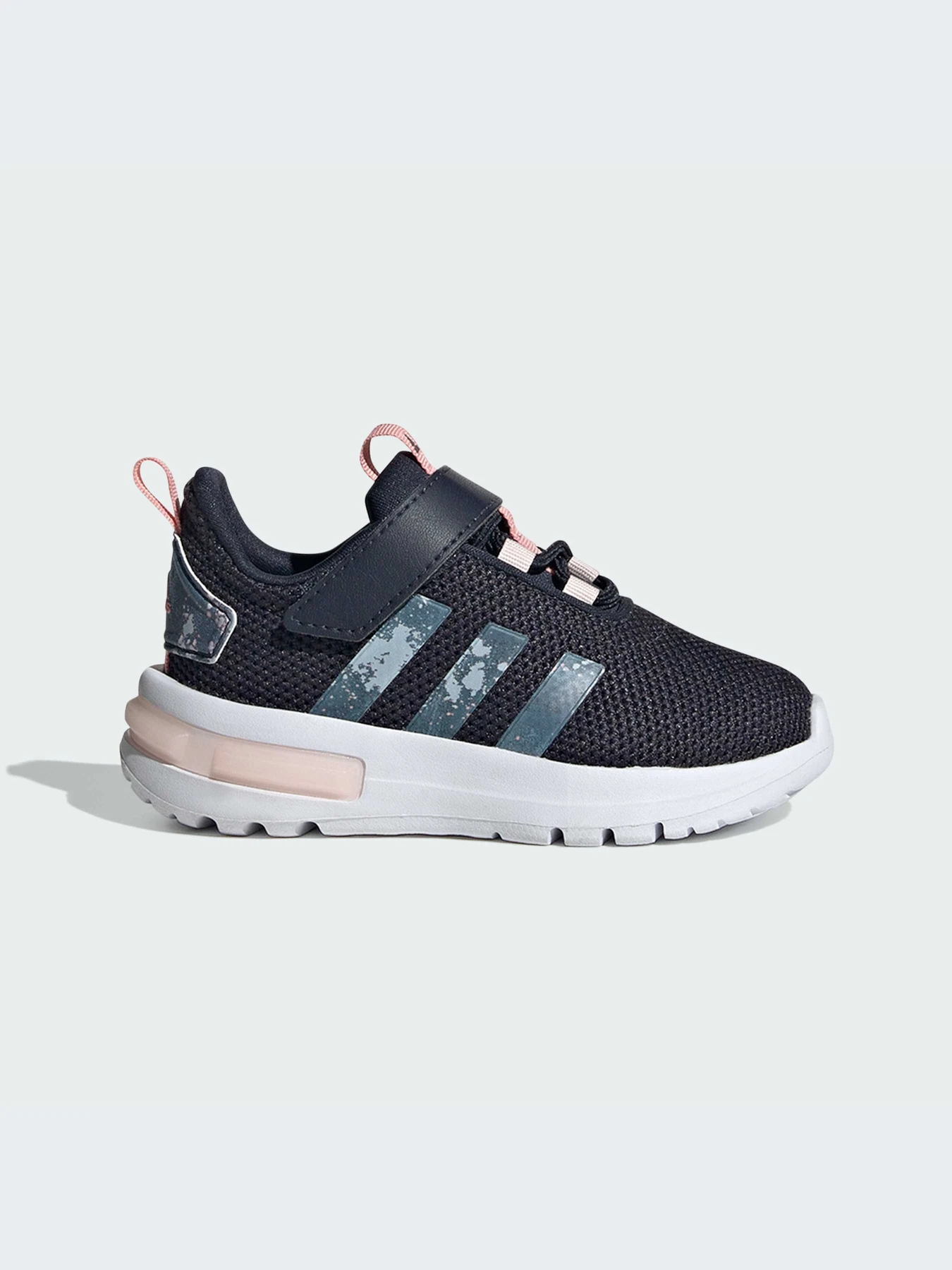 Кросівки Adidas Racer модель IE6418 Кросівки Adidas Racer модель IE6418 Фото