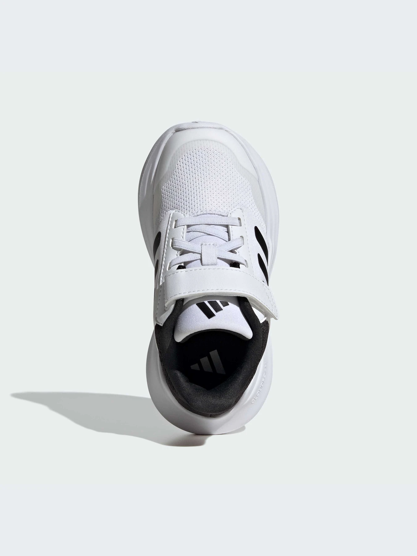 Кроссовки Adidas модель IE5982 Кроссовки Adidas модель IE5982 Фото