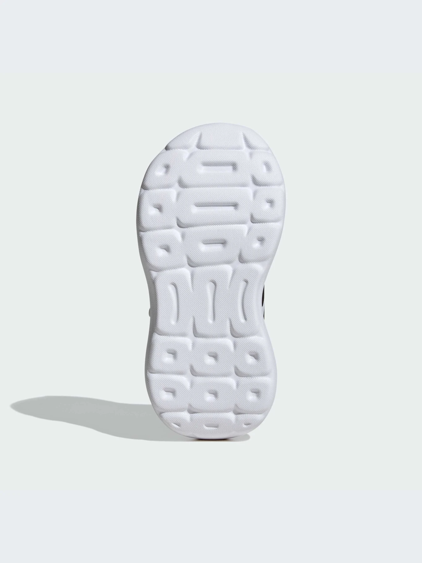 Кроссовки Adidas модель IE5982 Кроссовки Adidas модель IE5982 Фото