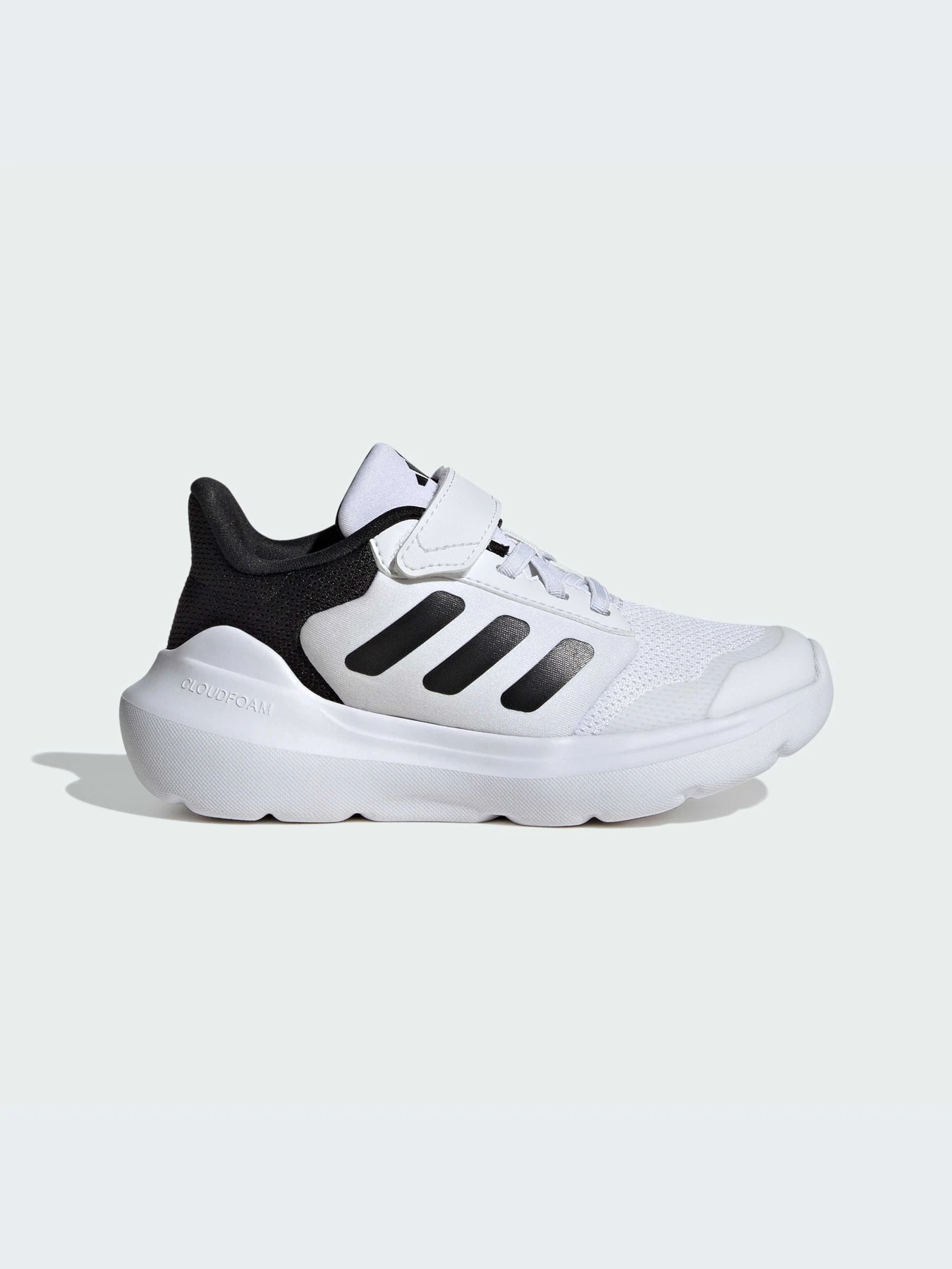 Кроссовки Adidas модель IE5982 Кроссовки Adidas модель IE5982 Фото