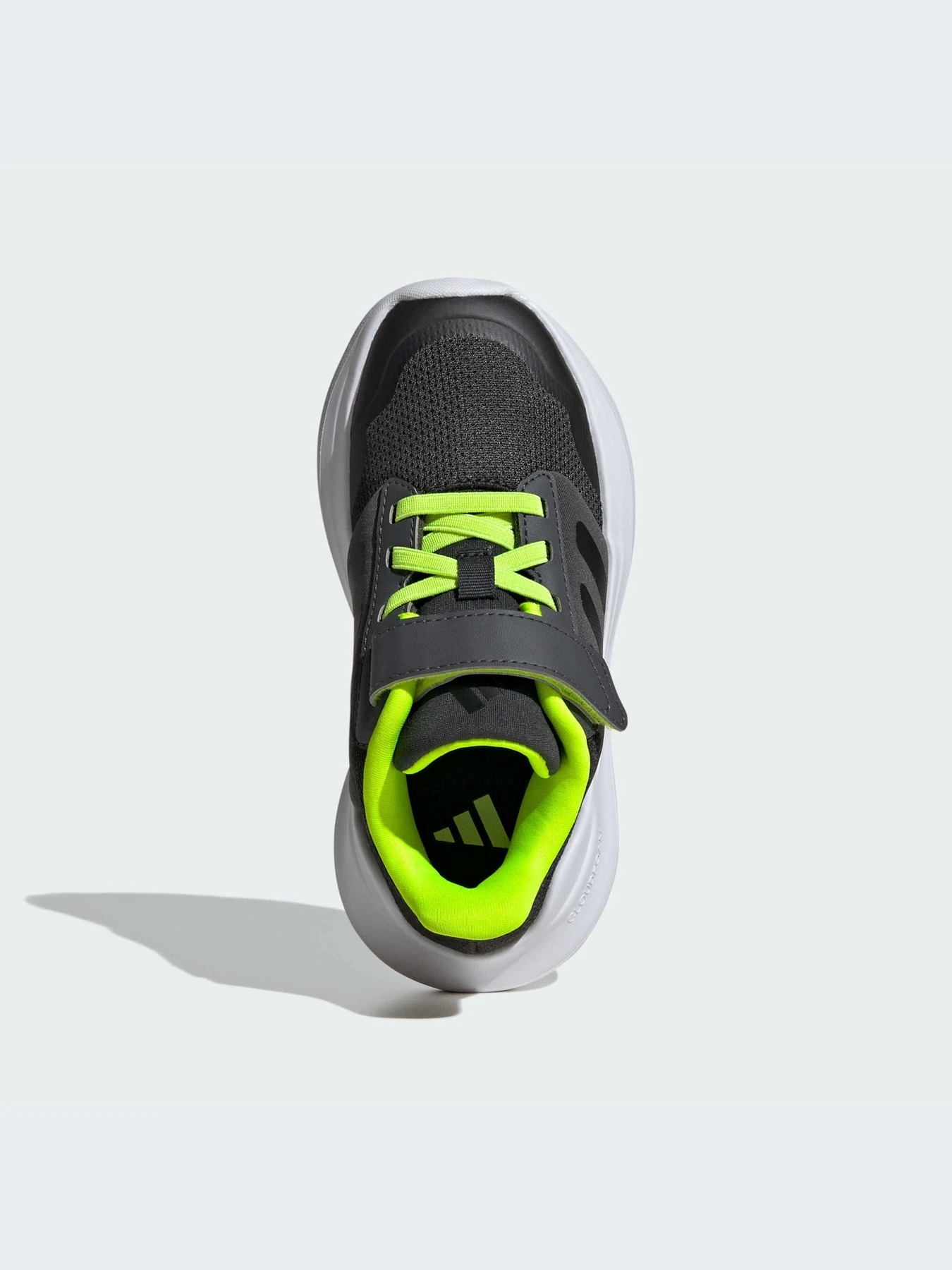 Кроссовки Adidas модель IE5987 Кроссовки Adidas модель IE5987 Фото