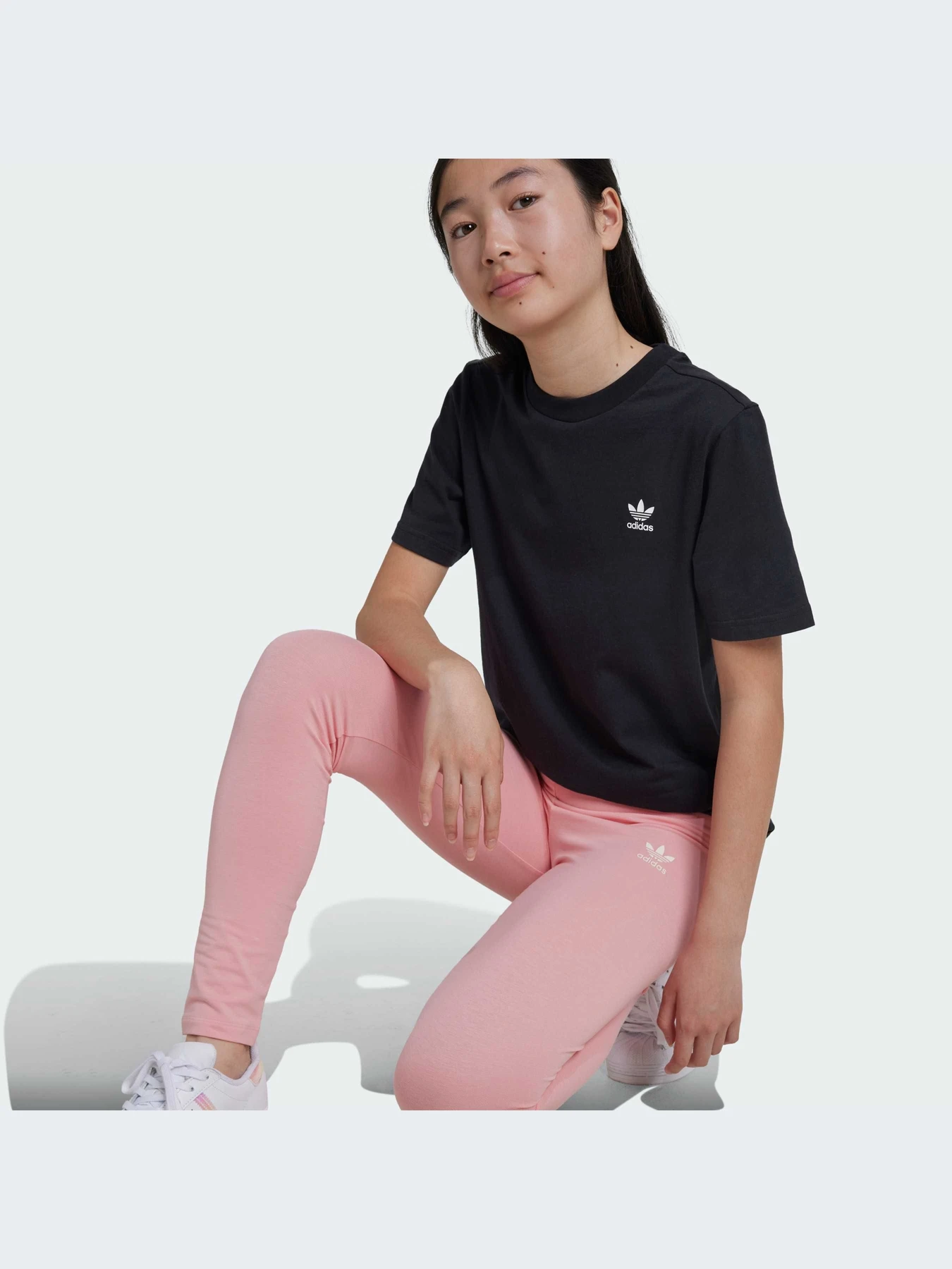 Брюки Adidas модель IX5302 Фото