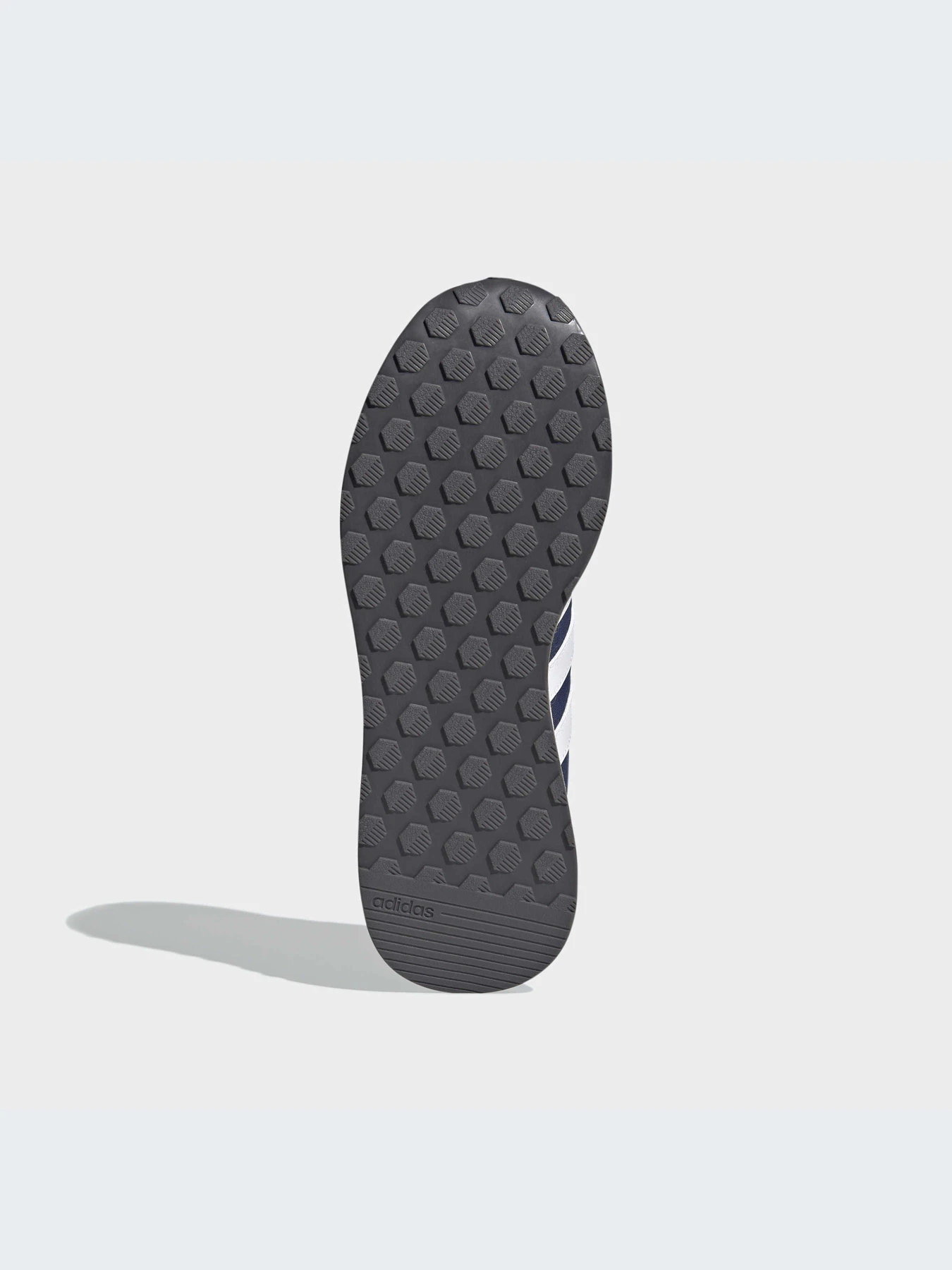 Кроссовки Adidas модель FZ0962 Кроссовки Adidas модель FZ0962 Фото