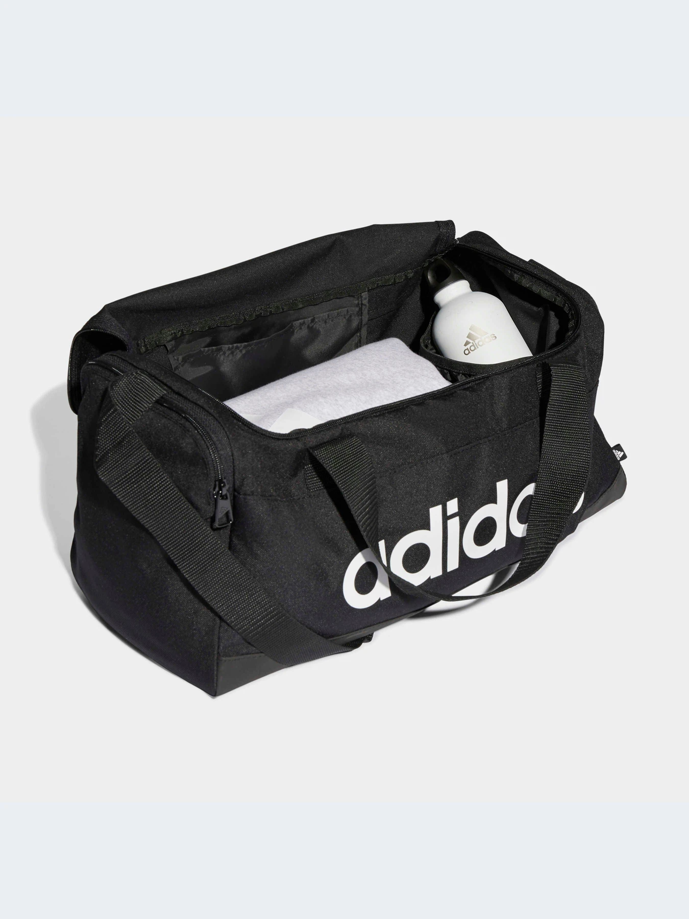 Сумки Adidas модель GN2034 Сумки Adidas модель GN2034 Фото