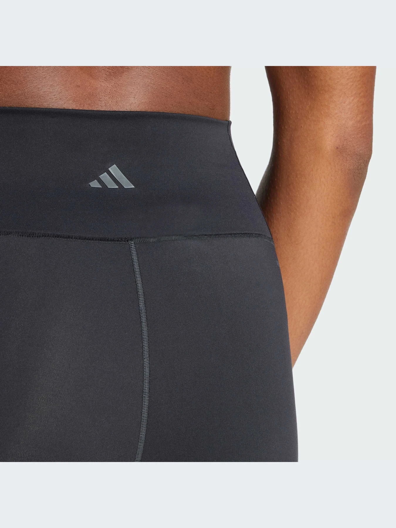 Брюки Adidas модель IL7329 Брюки Adidas модель IL7329 Фото