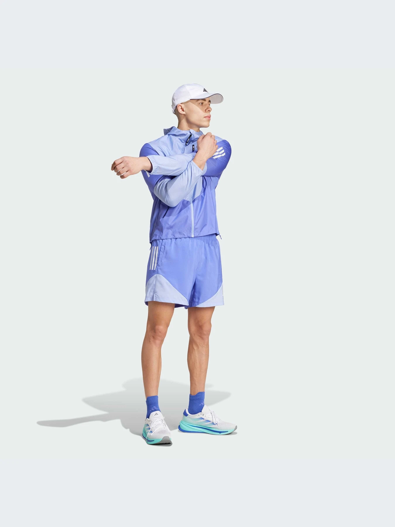 Куртки та дублянки Adidas модель IV7672 Куртки та дублянки Adidas модель IV7672 Фото