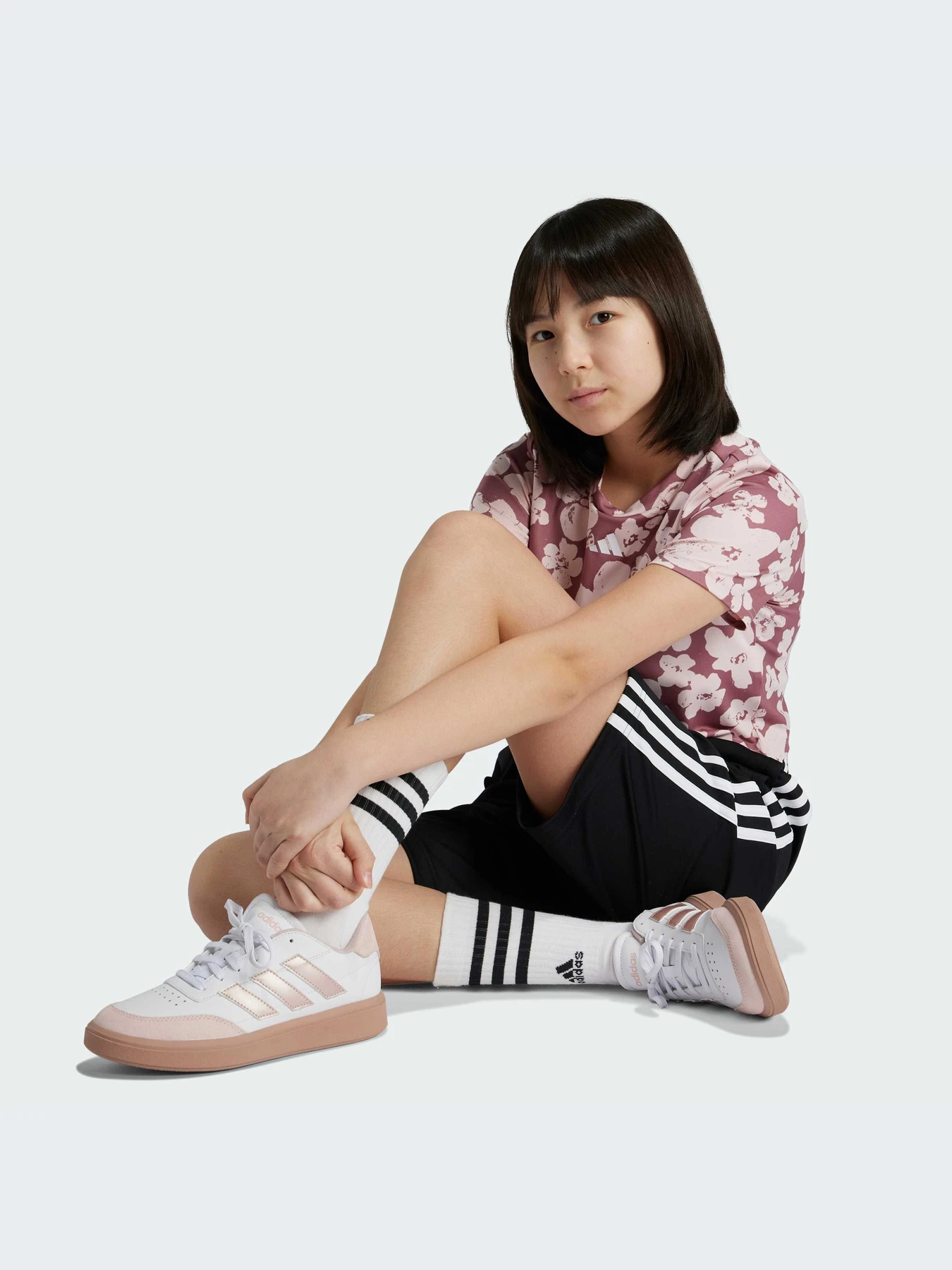 Футболки и поло Adidas модель IW3289 Фото