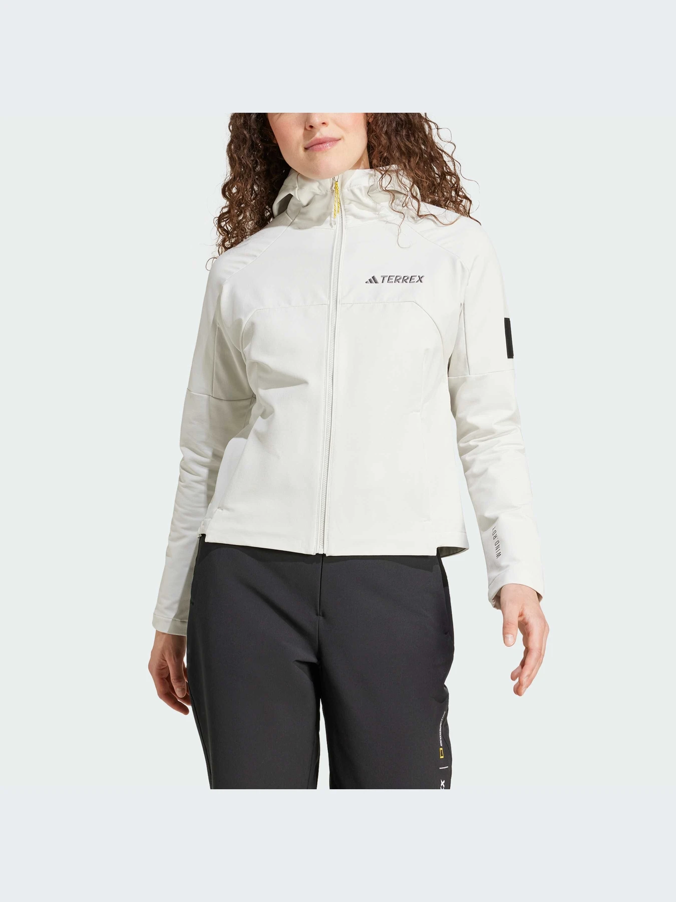 Куртки та дублянки Adidas модель IX5629 Куртки та дублянки Adidas модель IX5629 Фото