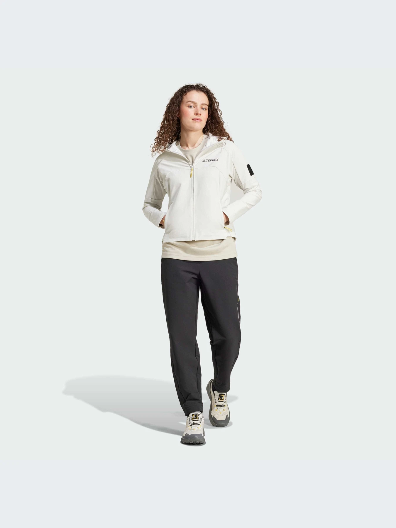 Куртки та дублянки Adidas модель IX5629 Куртки та дублянки Adidas модель IX5629 Фото
