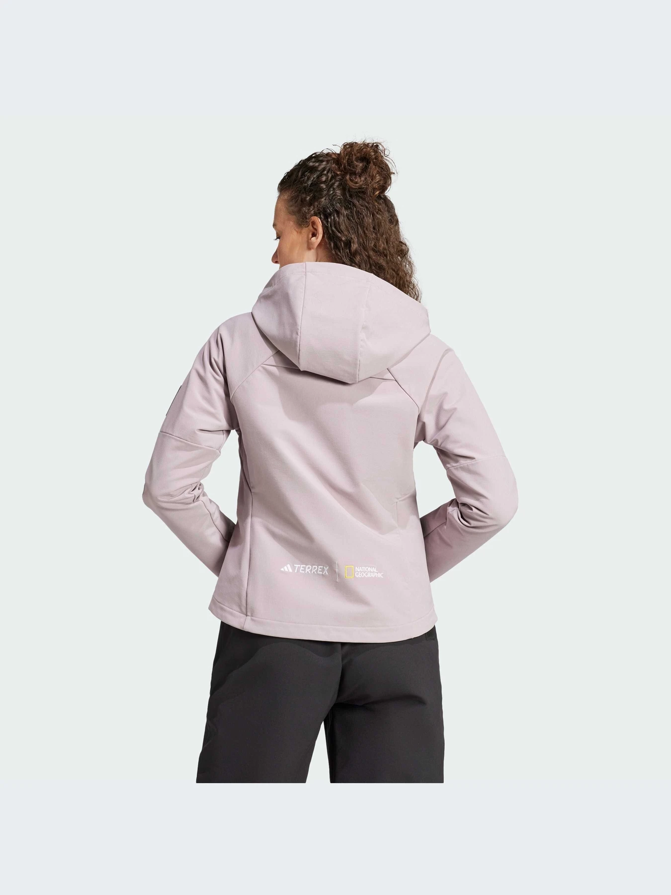 Куртки та дублянки Adidas модель IX5630 Куртки та дублянки Adidas модель IX5630 Фото