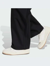 Штани Adidas модель IW0995 Фото