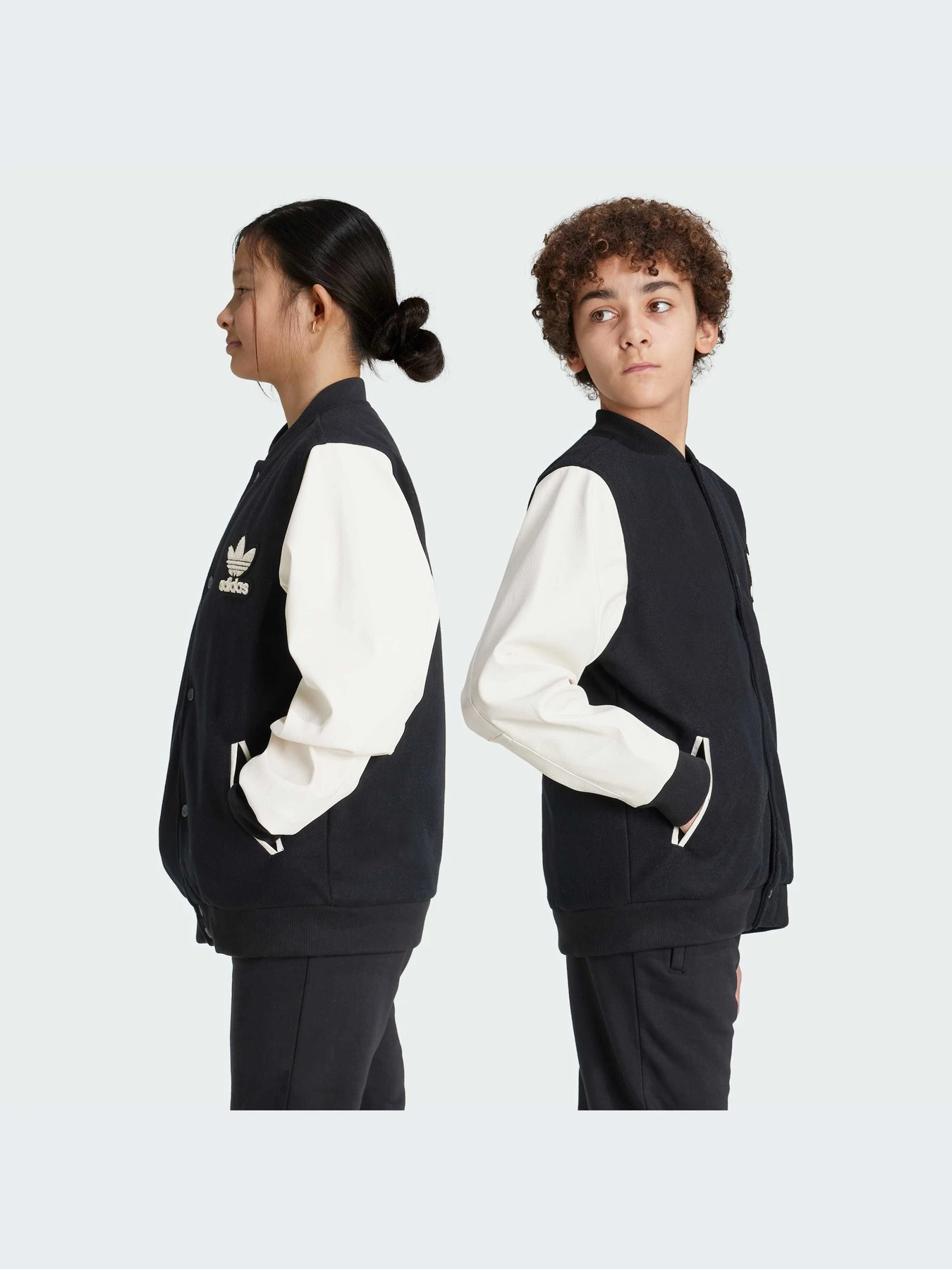 Куртки и дубленки Adidas Adicolor модель IY7505 Куртки и дубленки Adidas Adicolor модель IY7505 Фото
