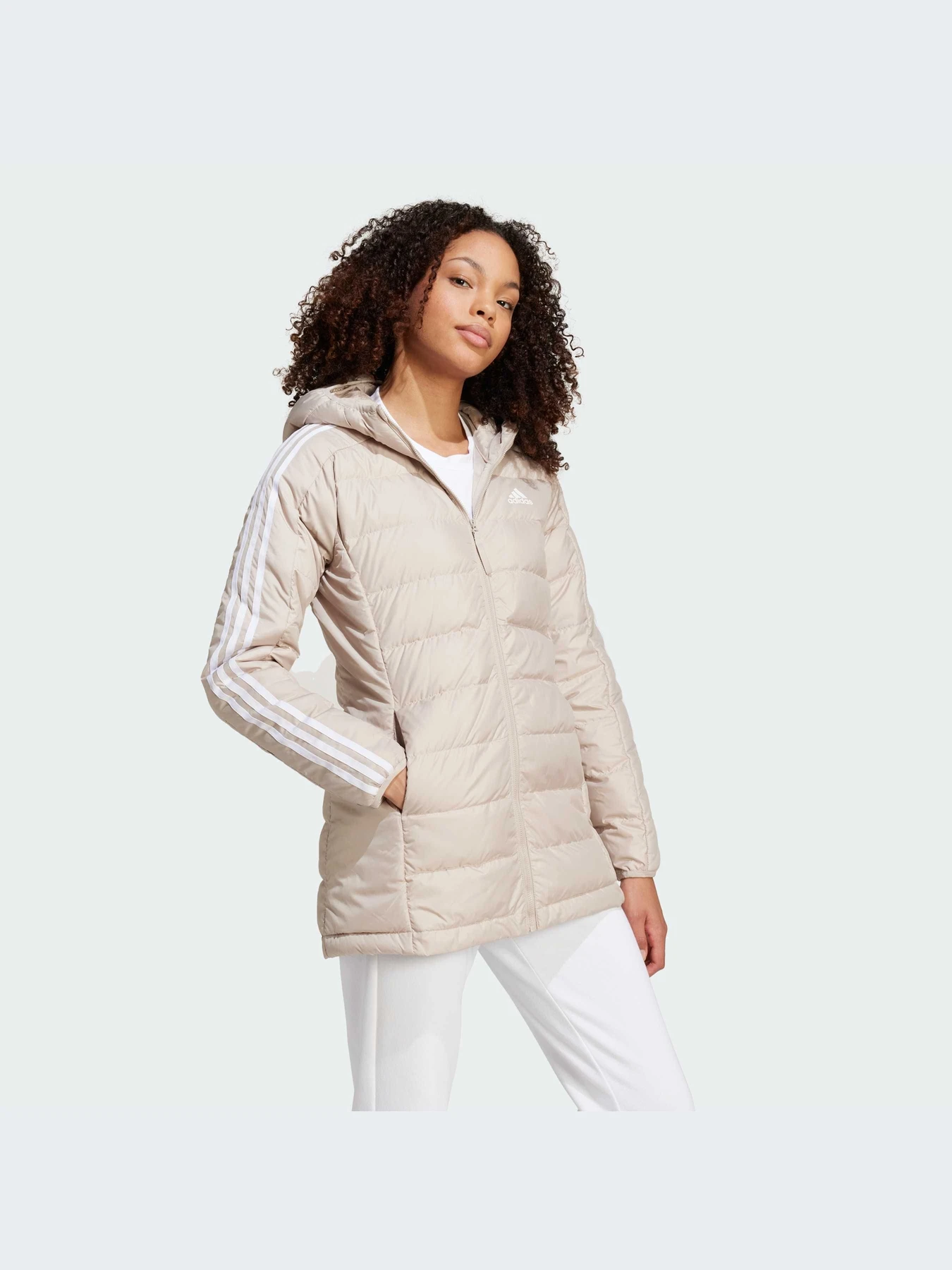 Куртки и дубленки Adidas модель IX8928 Куртки и дубленки Adidas модель IX8928 Фото