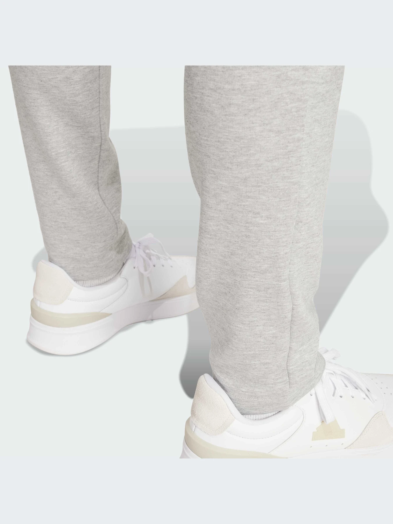 Штани Adidas модель IW8599 Штани Adidas модель IW8599 Фото