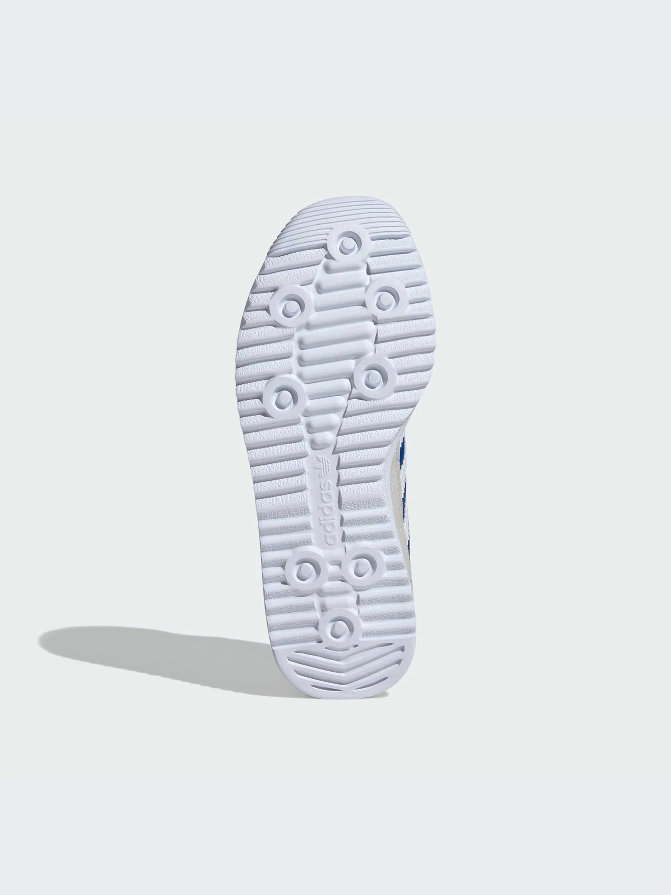 Кроссовки Adidas модель IH2984 Кроссовки Adidas модель IH2984 Фото