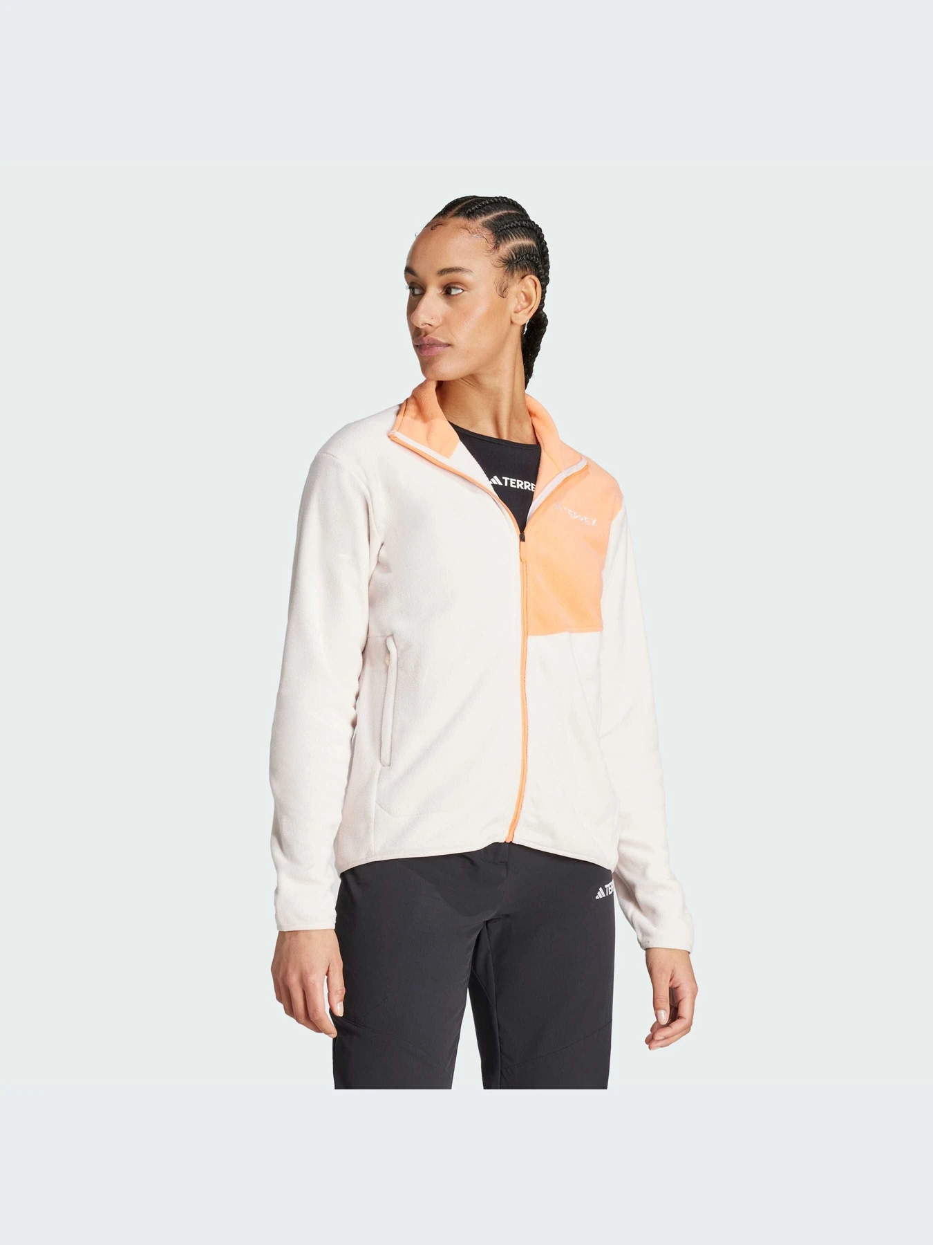 Куртки та дублянки Adidas модель IZ3299 Куртки та дублянки Adidas модель IZ3299 Фото