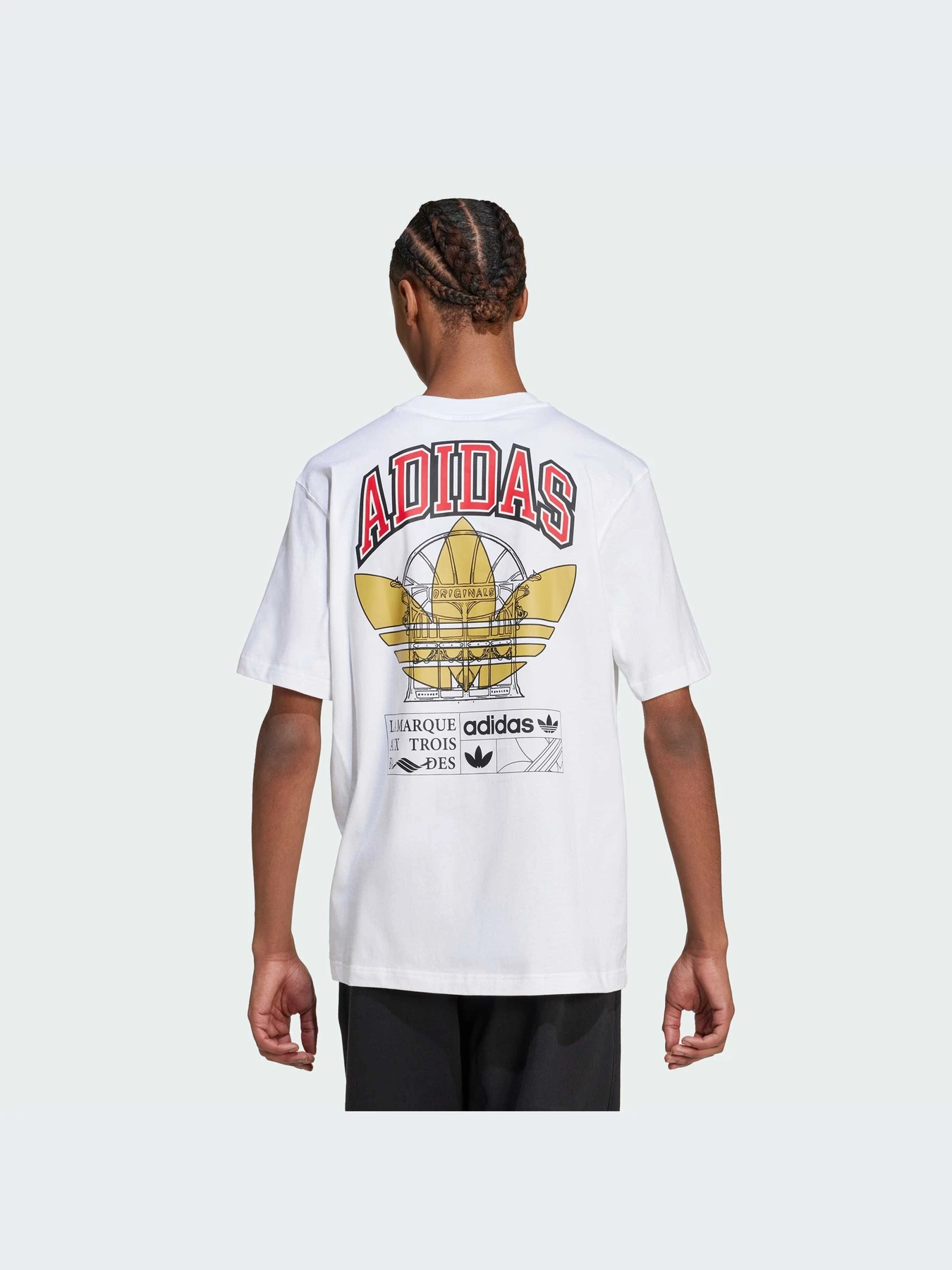 Футболки і поло Adidas Graphics модель IZ2556 Футболки і поло Adidas Graphics модель IZ2556 Фото