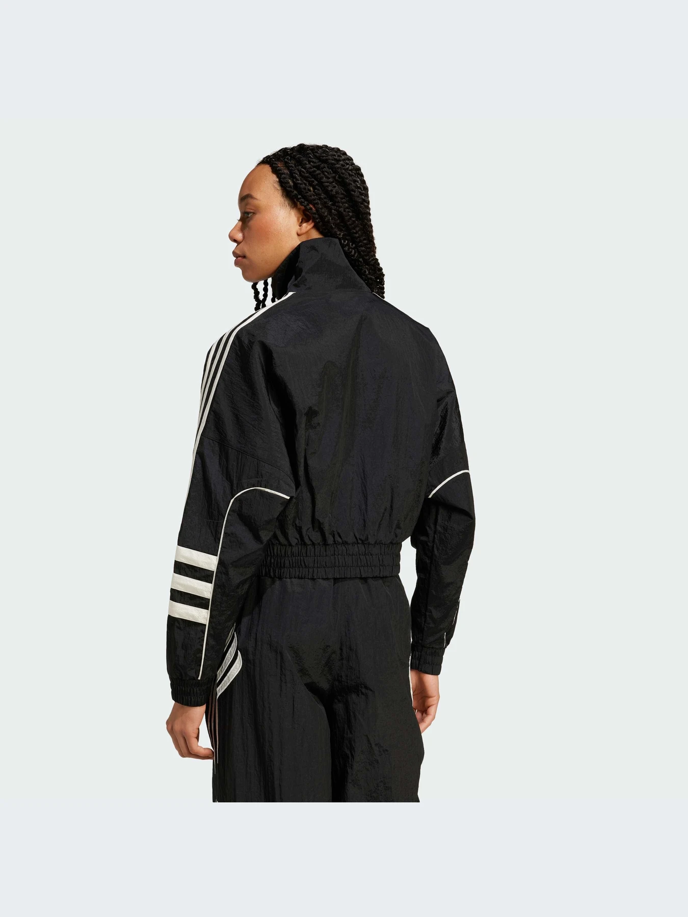 Худи и свитшоты Adidas модель IW5511 Худи и свитшоты Adidas модель IW5511 Фото