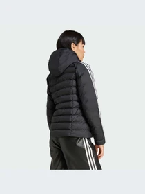 Куртки и дубленки Adidas Adicolor модель IW5849 Фото