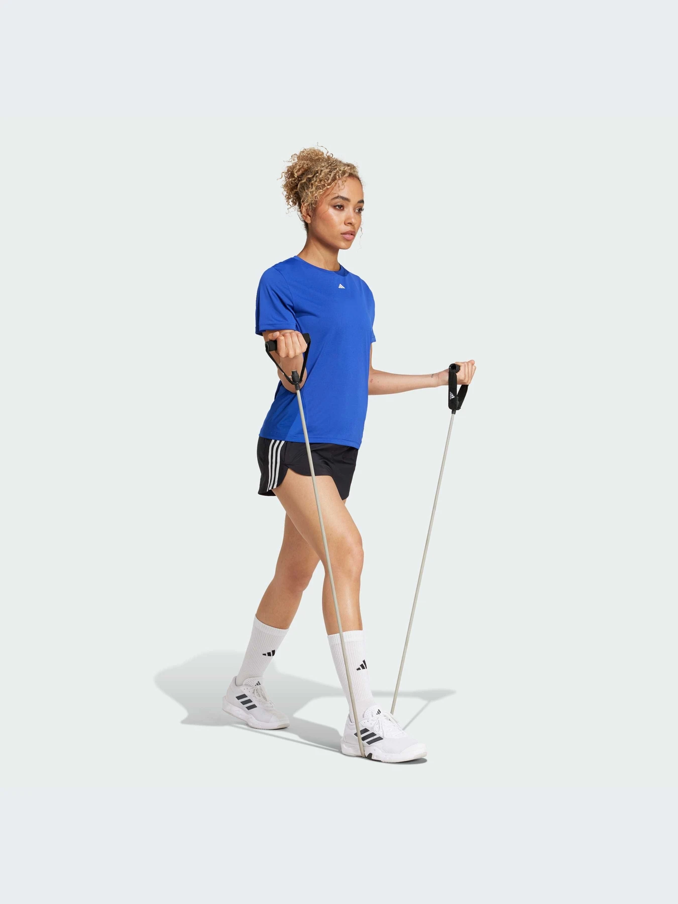 Футболки и поло Adidas модель IY9161 Футболки и поло Adidas модель IY9161 Фото