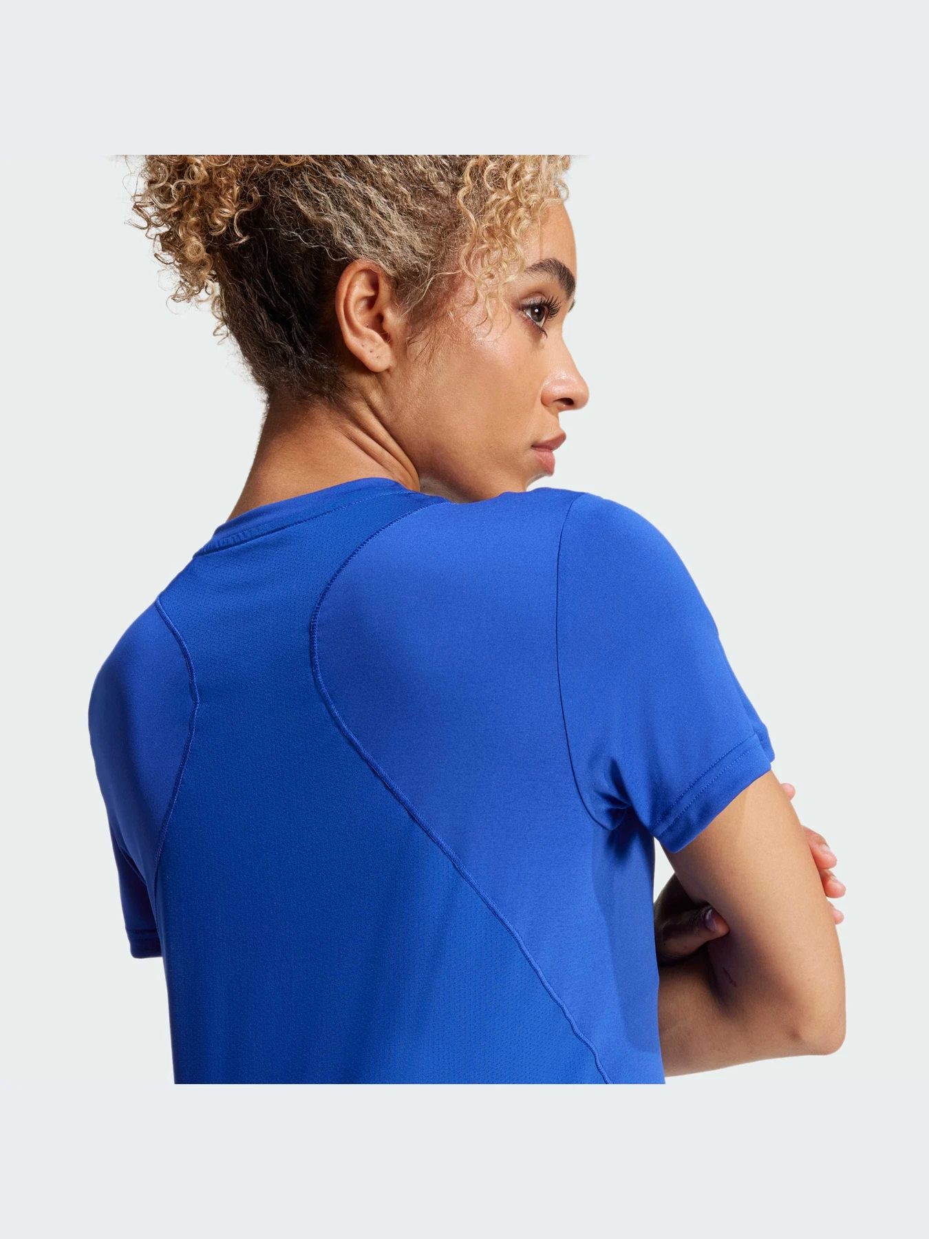 Футболки и поло Adidas модель IY9161 Футболки и поло Adidas модель IY9161 Фото