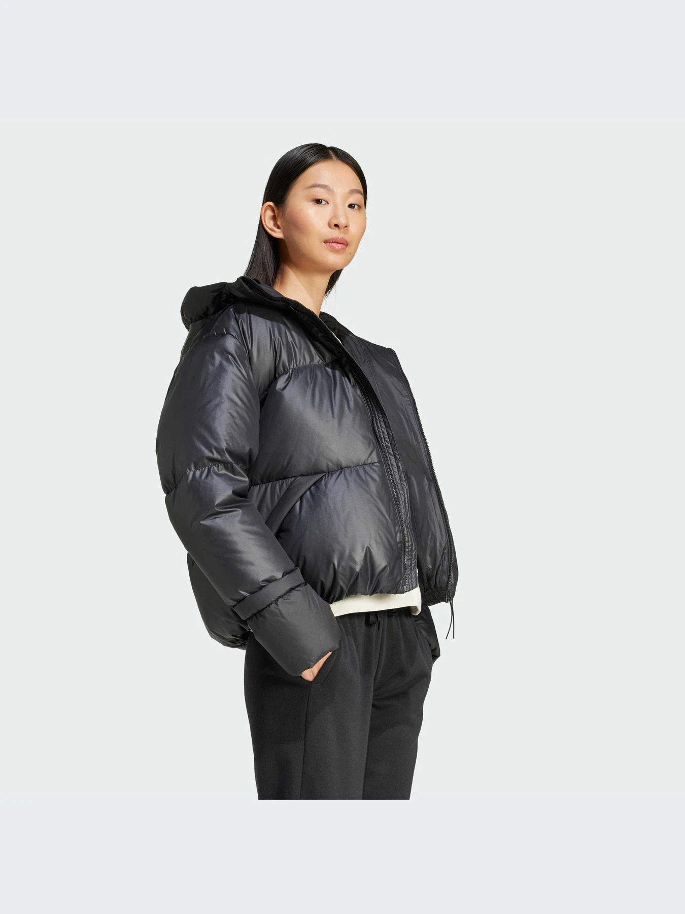 Куртки и дубленки Adidas модель IV9771 Куртки и дубленки Adidas модель IV9771 Фото