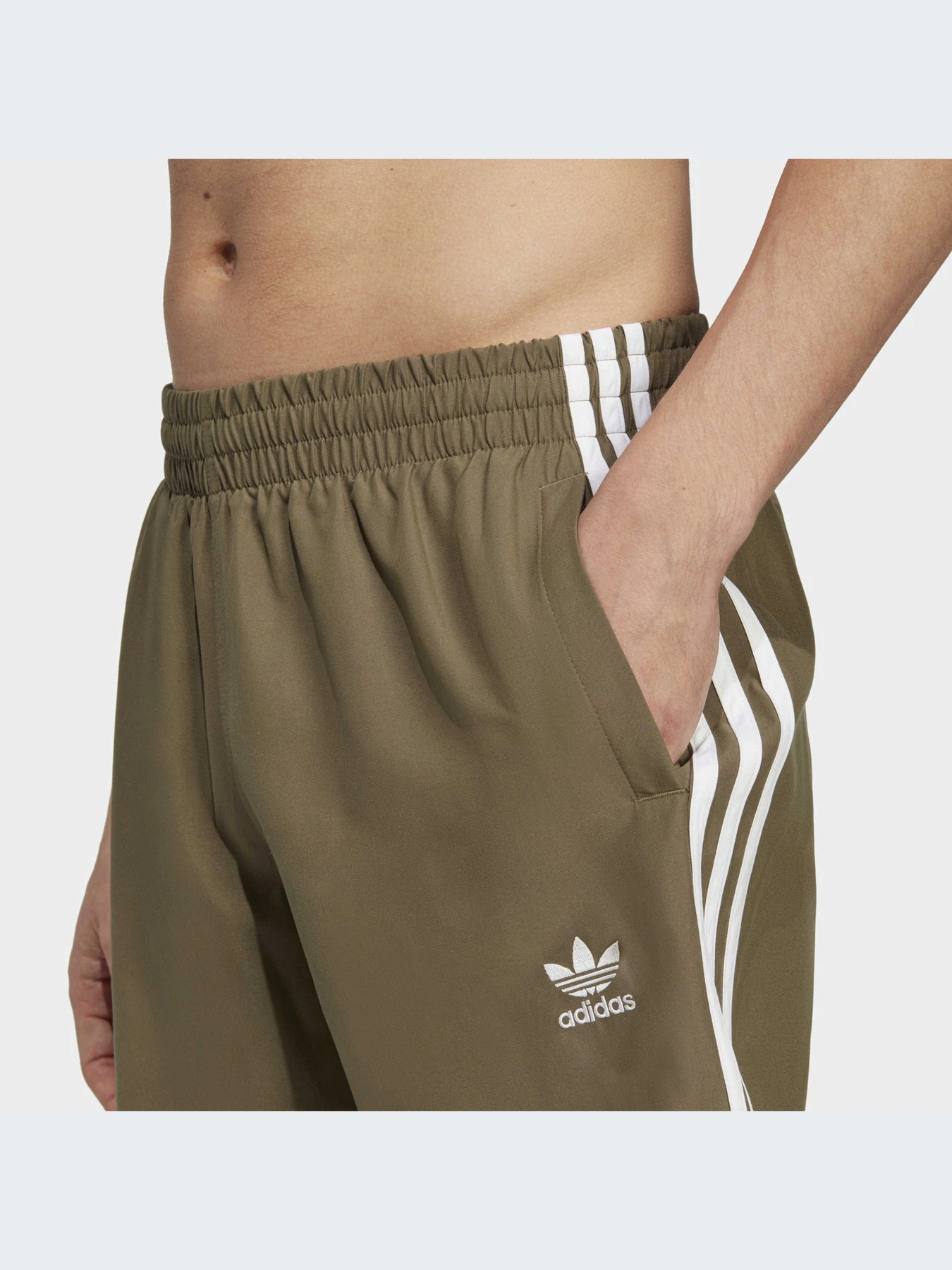 Одежда для пляжа Adidas модель HT4409 Одежда для пляжа Adidas модель HT4409 Фото