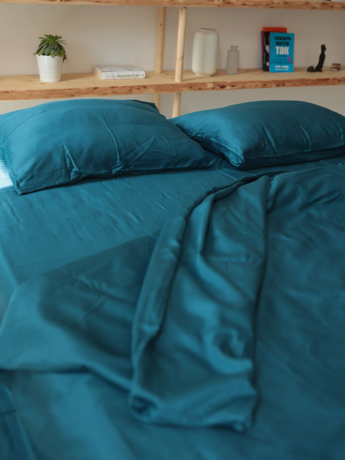 Комплект постільної білизни з тканини Сатин колір Глибокий синій BedclozZzes модель 12870 Комплект постільної білизни з тканини Сатин колір Глибокий синій BedclozZzes модель 12870 Фото