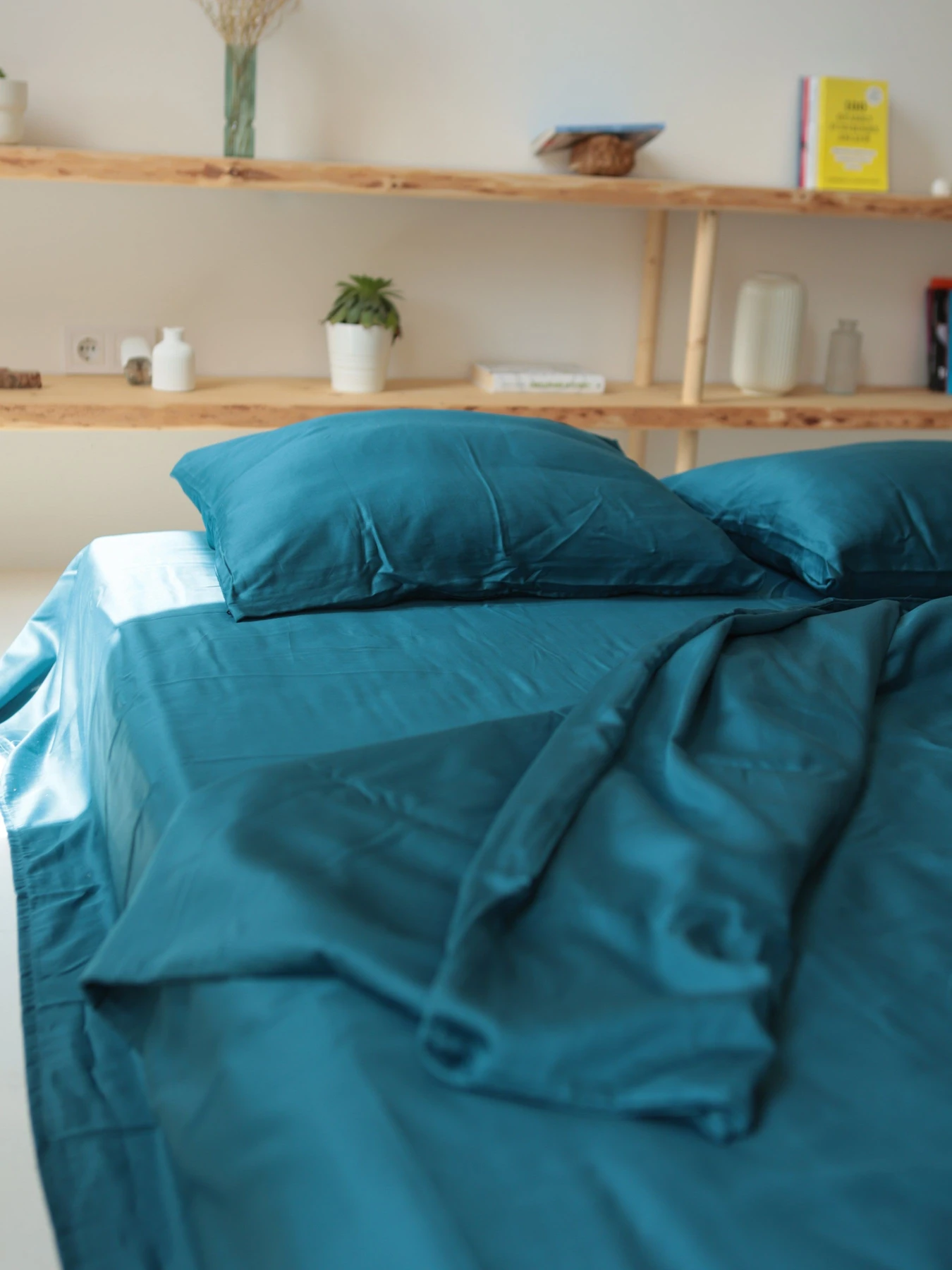 Комплект постільної білизни з тканини Сатин колір Глибокий синій BedclozZzes модель 12870 Комплект постільної білизни з тканини Сатин колір Глибокий синій BedclozZzes модель 12870 Фото