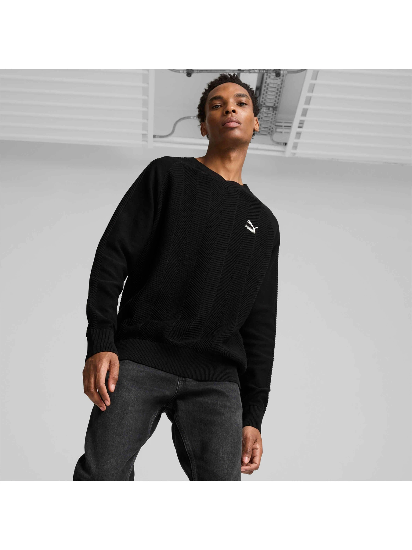 Худи и свитшоты PUMA T7 V-neck Crew модель 627593 Фото