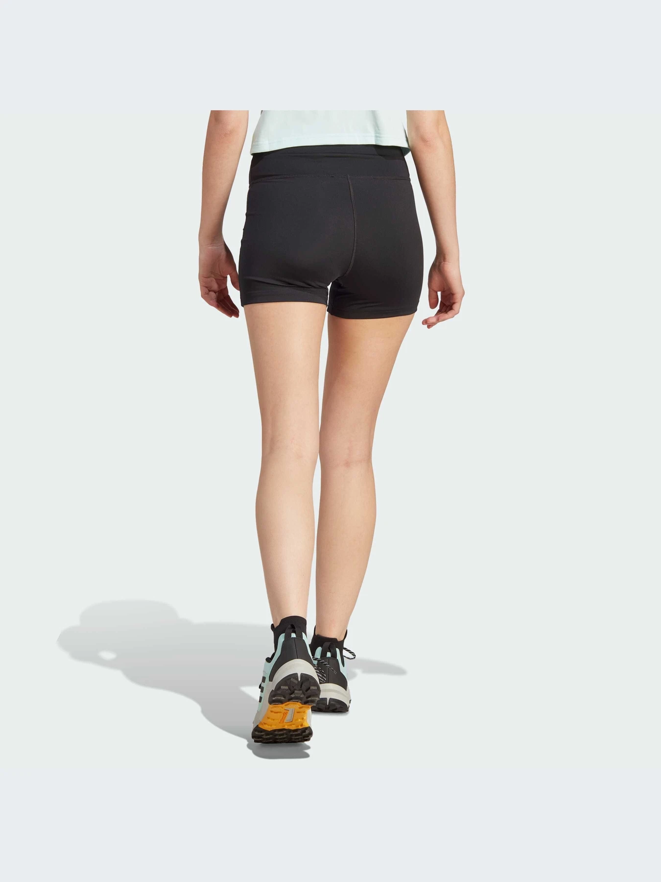 Шорты Adidas модель IB1892 Фото