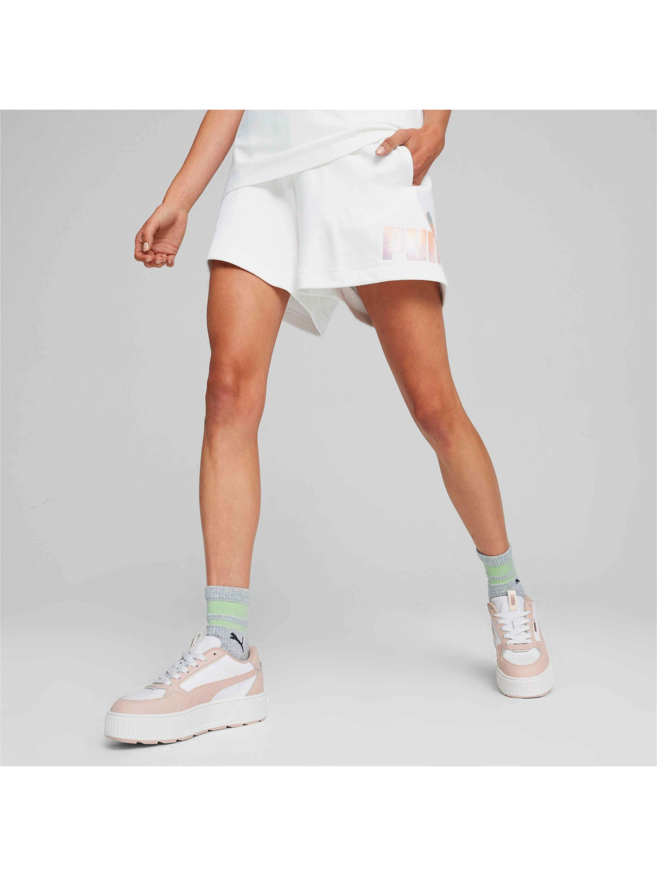 Шорти PUMA Ess+ Summer Daze Shorts модель 679928 Шорти PUMA Ess+ Summer Daze Shorts модель 679928 Фото