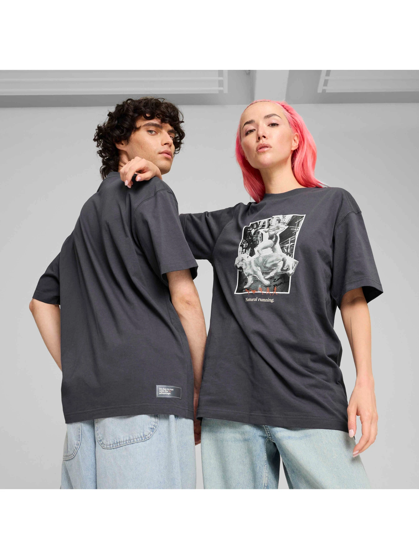 Футболки і поло PUMA Club De Course Graphic Tee модель 626729 Фото