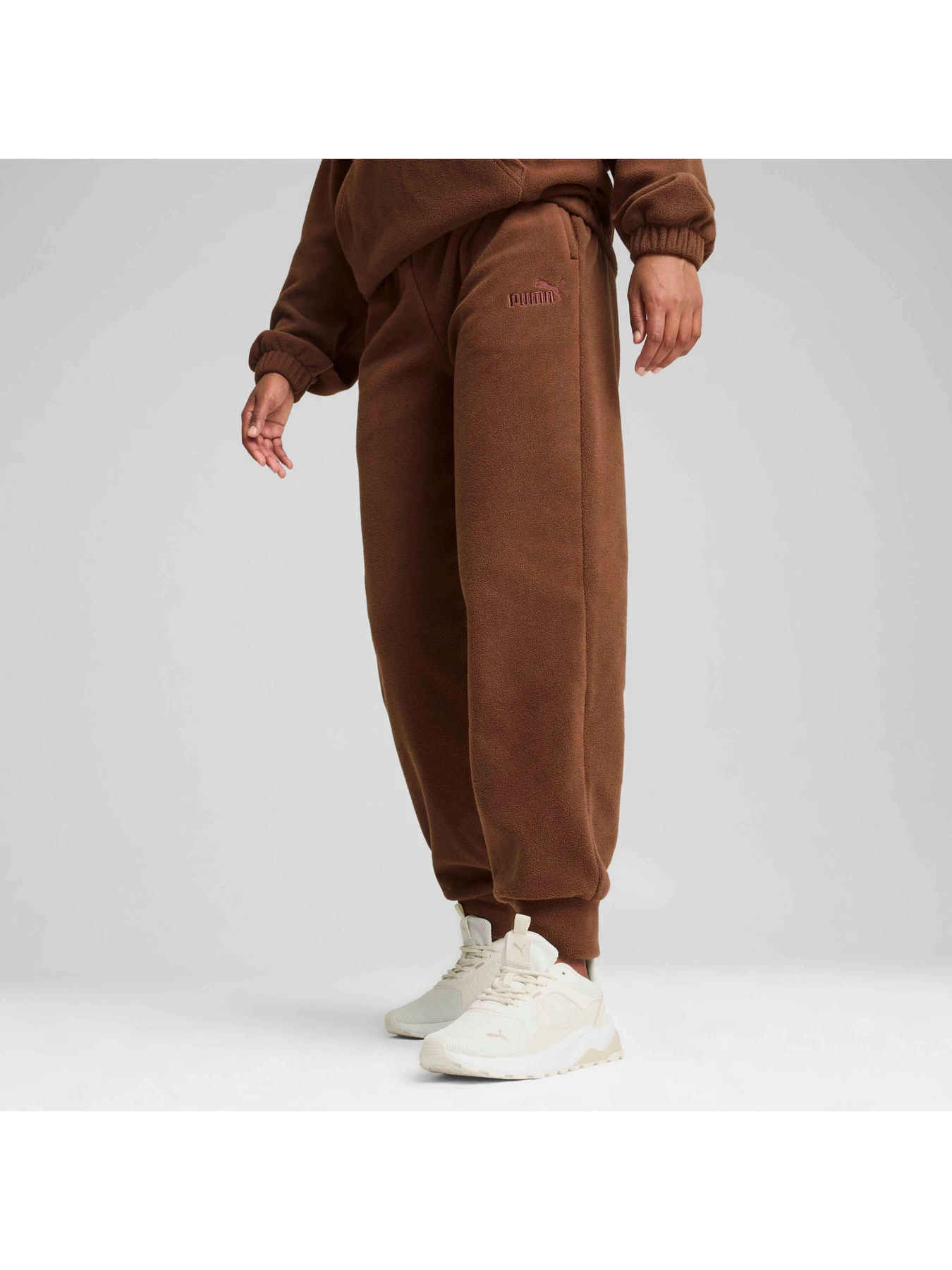 Брюки PUMA Ess Elevated Pants модель 681532 Брюки PUMA Ess Elevated Pants модель 681532 Фото