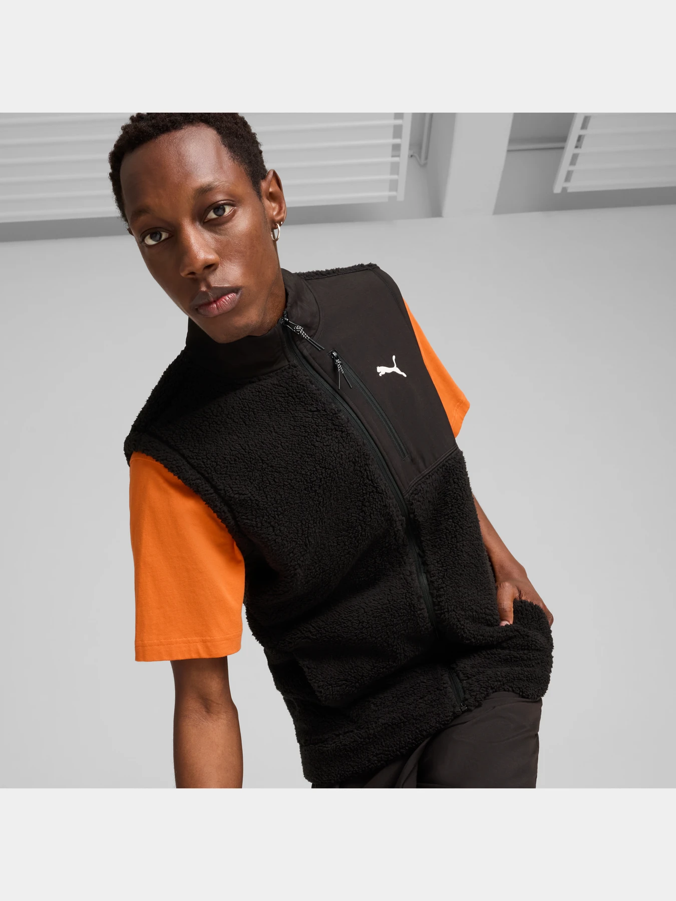 Куртки и дубленки PUMA Open Road Winterized Gilet модель 681999 Фото