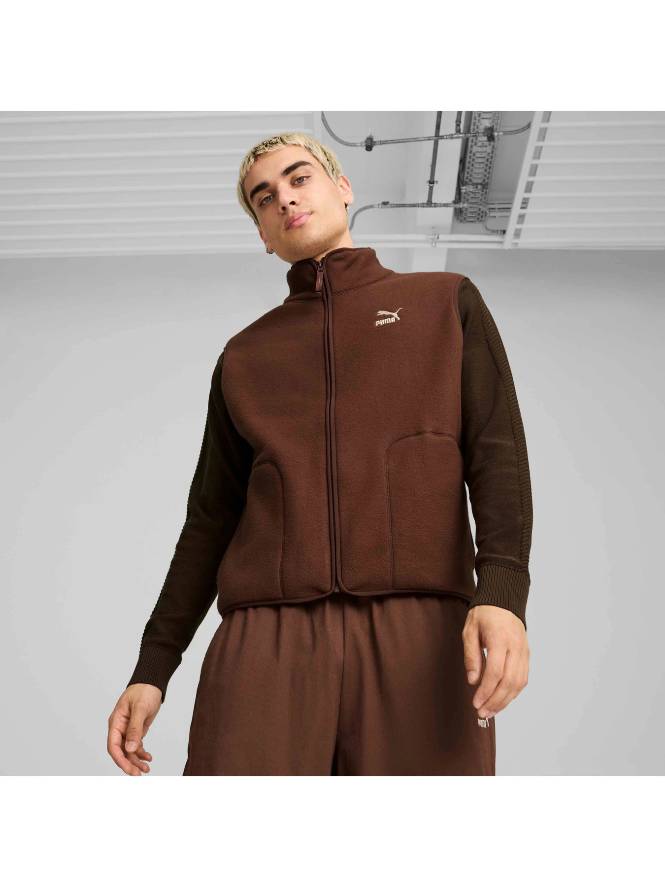 Куртки и дубленки PUMA Classics Relaxed Vest модель 626727 Куртки и дубленки PUMA Classics Relaxed Vest модель 626727 Фото