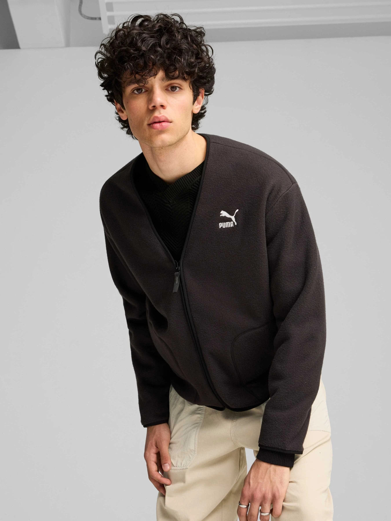 Худи и свитшоты PUMA Classics Relaxed Cardigan модель 626726 Худи и свитшоты PUMA Classics Relaxed Cardigan модель 626726 Фото