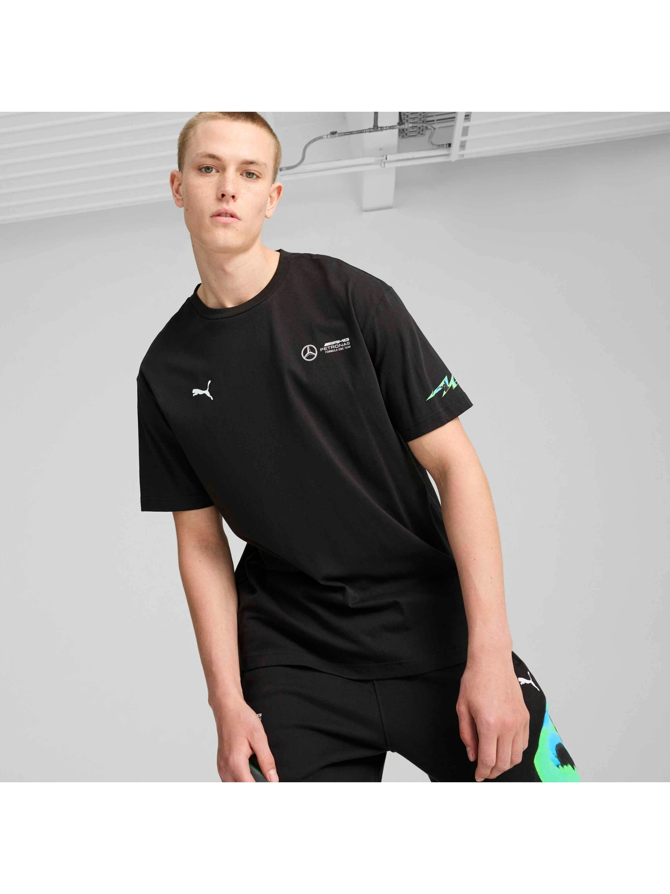 Футболки і поло PUMA Mapf1 Neon Energy Tee модель 627577 Футболки і поло PUMA Mapf1 Neon Energy Tee модель 627577 Фото