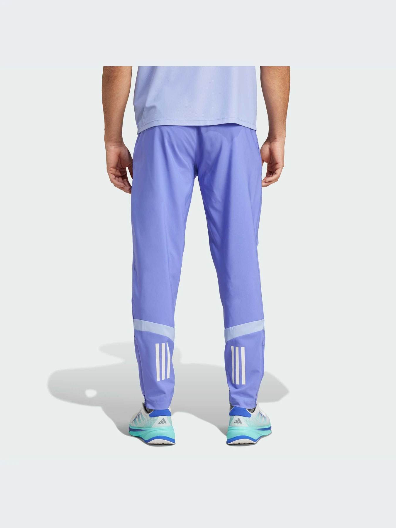 Брюки Adidas модель IV5415 Брюки Adidas модель IV5415 Фото