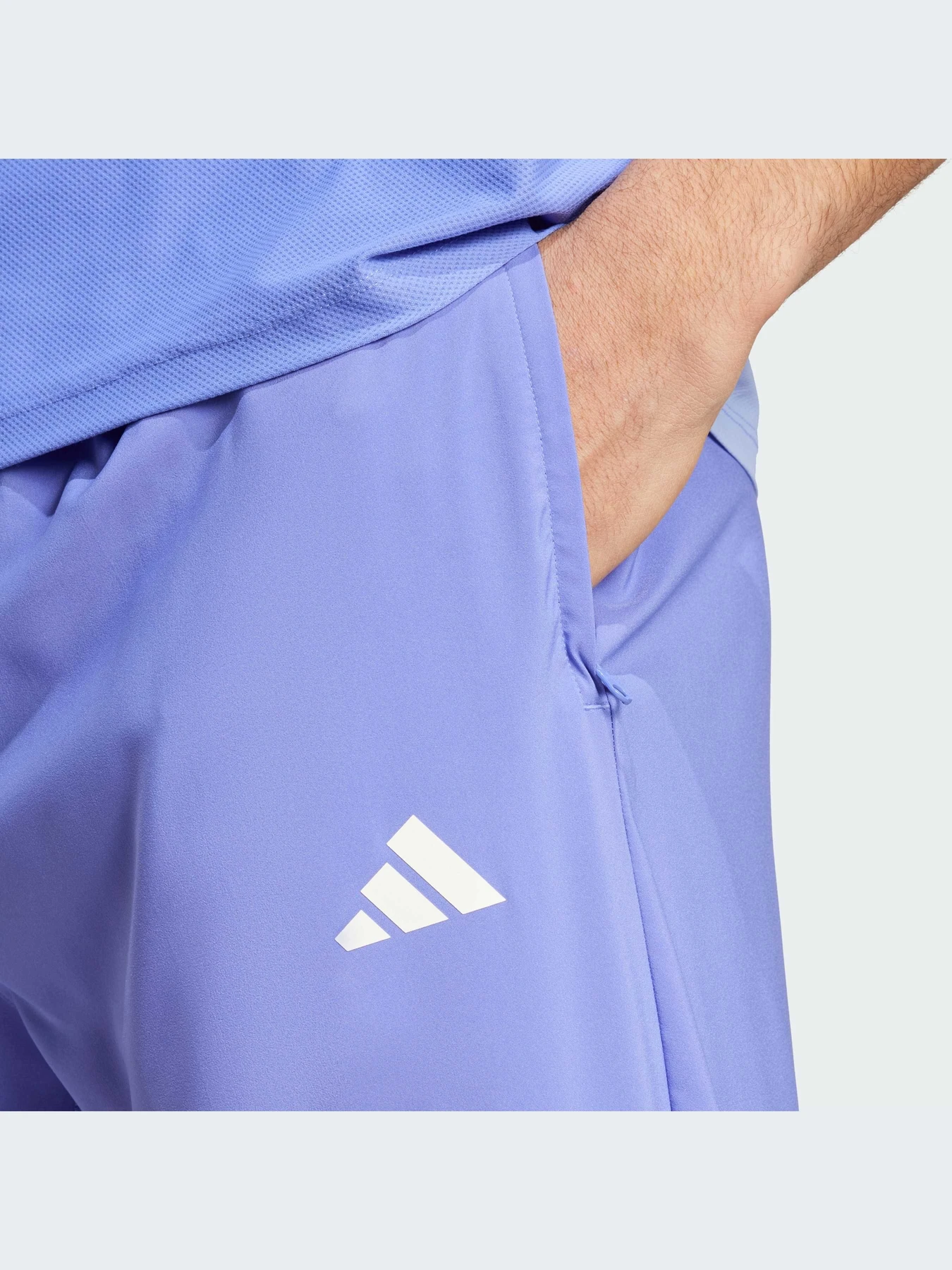 Брюки Adidas модель IV5415 Брюки Adidas модель IV5415 Фото