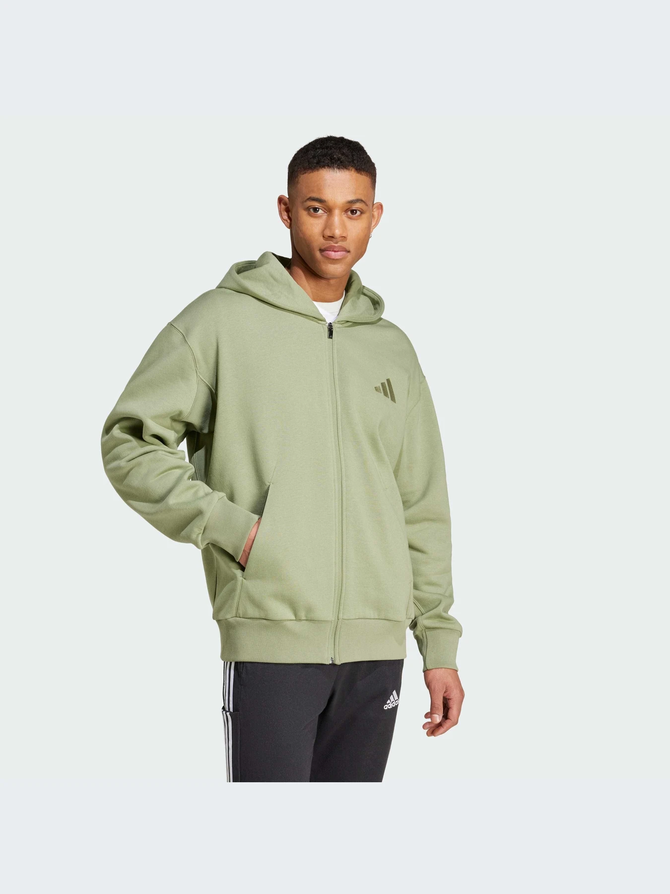 Худи и свитшоты Adidas модель IY4161 Худи и свитшоты Adidas модель IY4161 Фото
