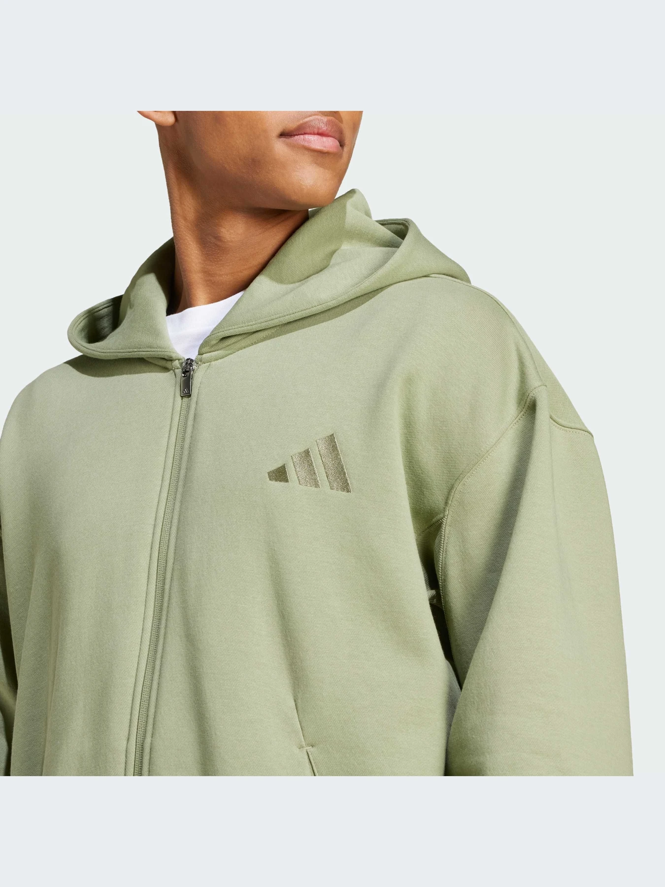 Худи и свитшоты Adidas модель IY4161 Худи и свитшоты Adidas модель IY4161 Фото