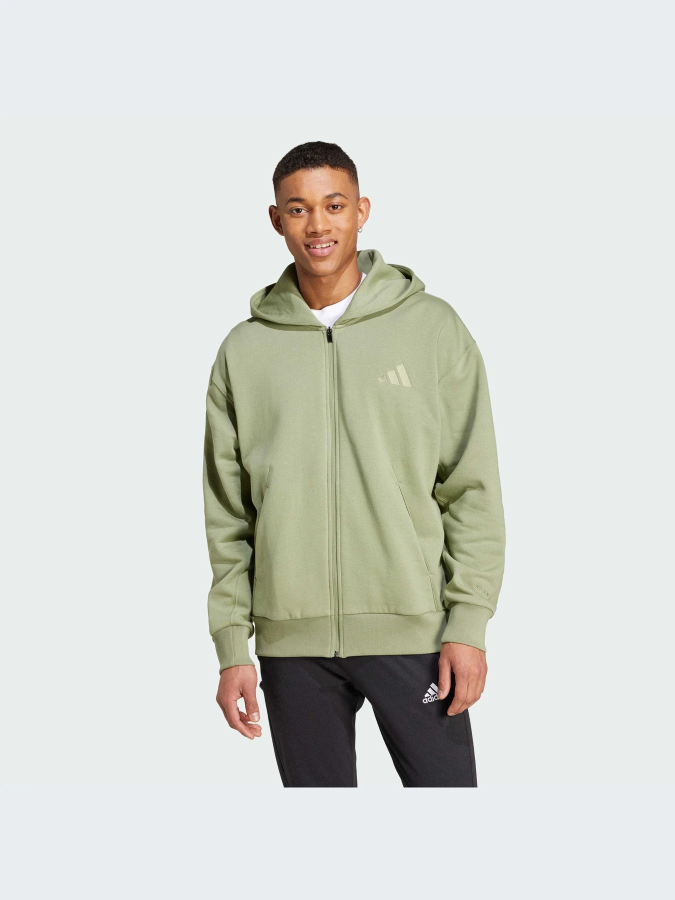 Худи и свитшоты Adidas модель IY4161 Худи и свитшоты Adidas модель IY4161 Фото