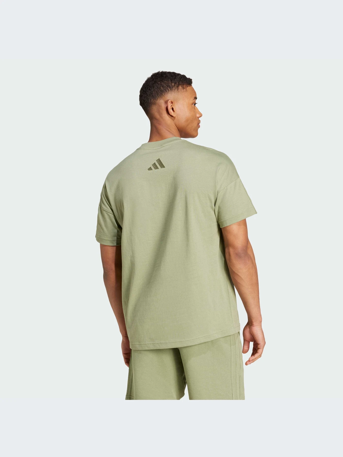 Футболки і поло Adidas модель IY6575 Футболки і поло Adidas модель IY6575 Фото