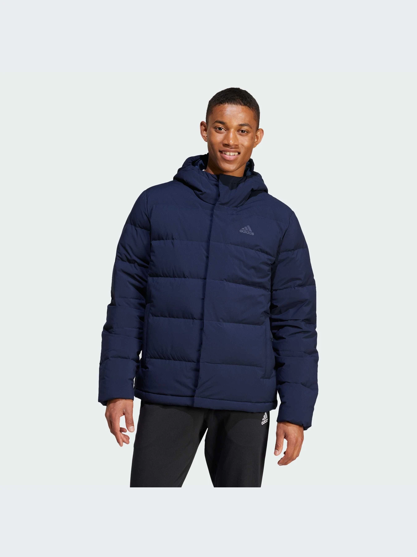 Куртки та дублянки Adidas модель IZ4701 Куртки та дублянки Adidas модель IZ4701 Фото
