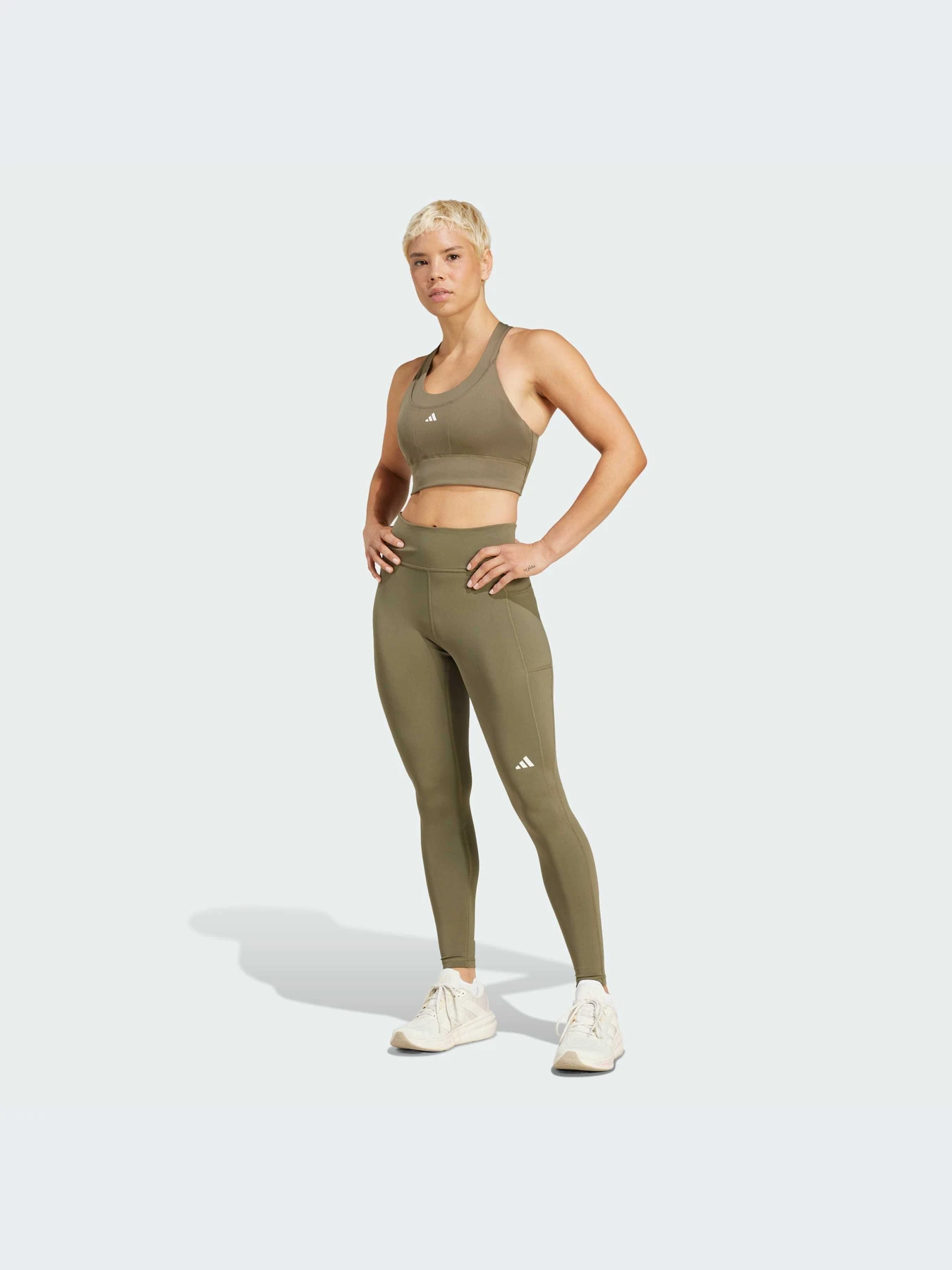 Брюки Adidas модель IX2867 Фото