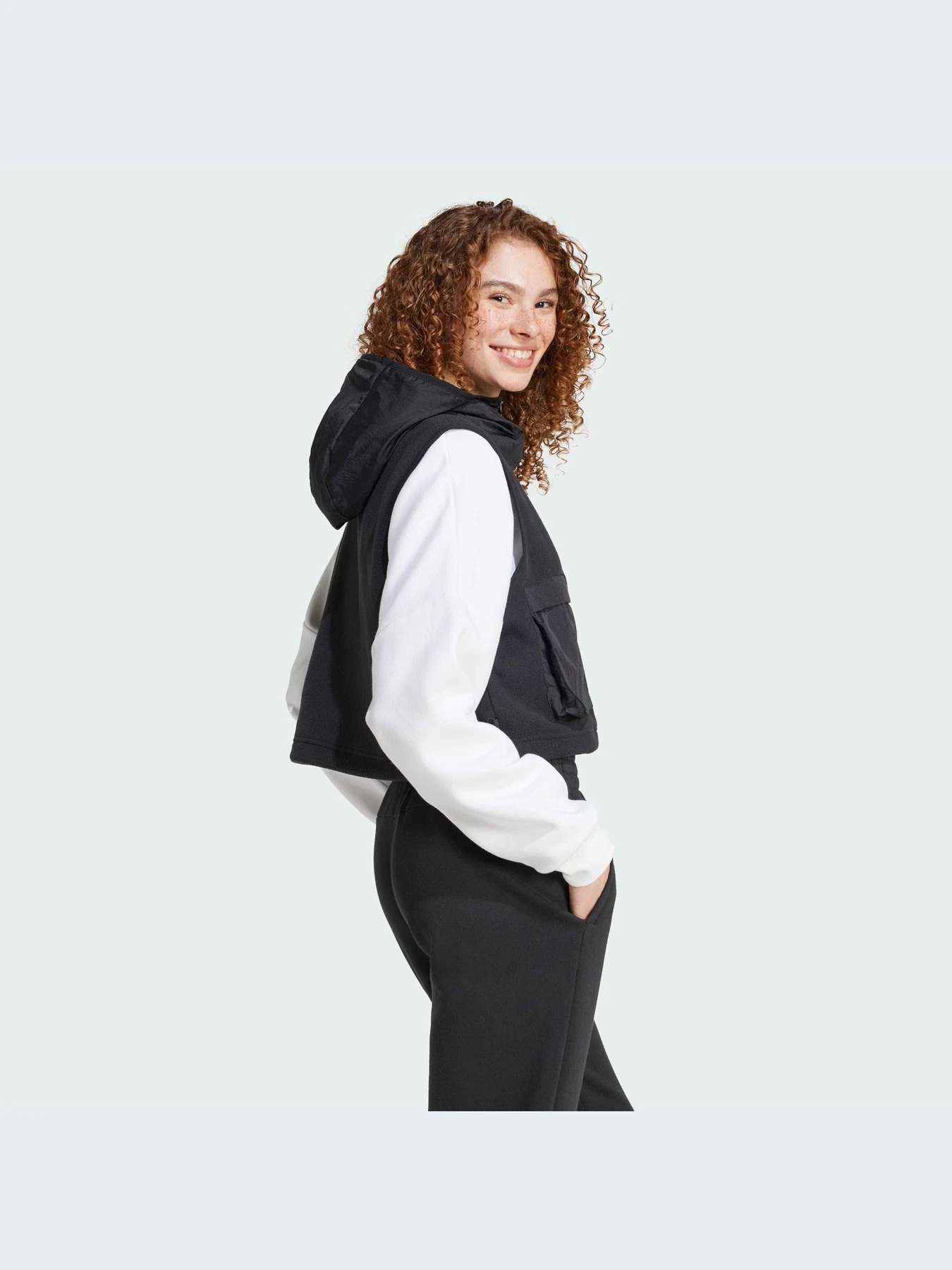 Куртки та дублянки Adidas модель IV7521 Куртки та дублянки Adidas модель IV7521 Фото