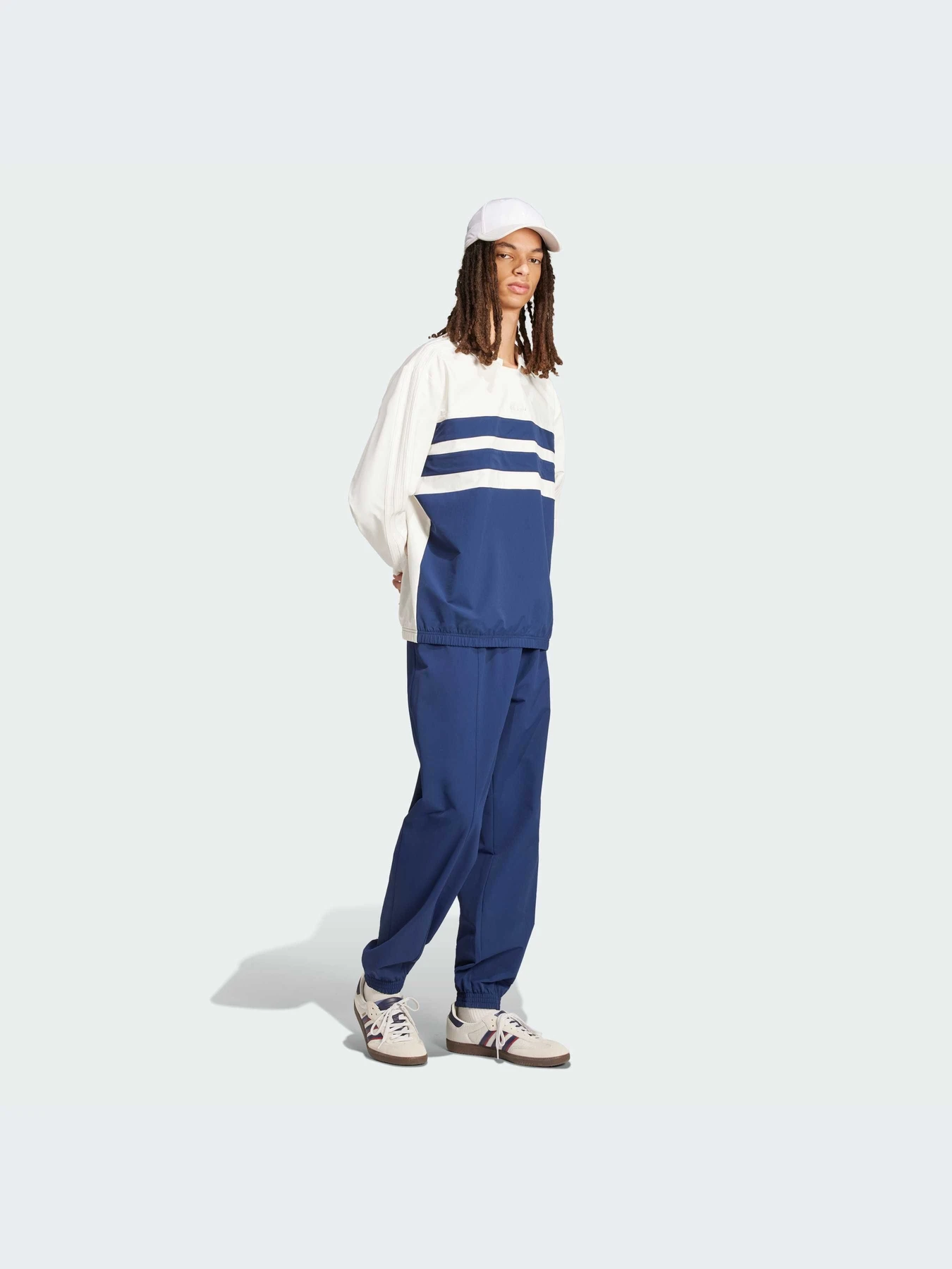 Брюки Adidas модель IW3259 Брюки Adidas модель IW3259 Фото